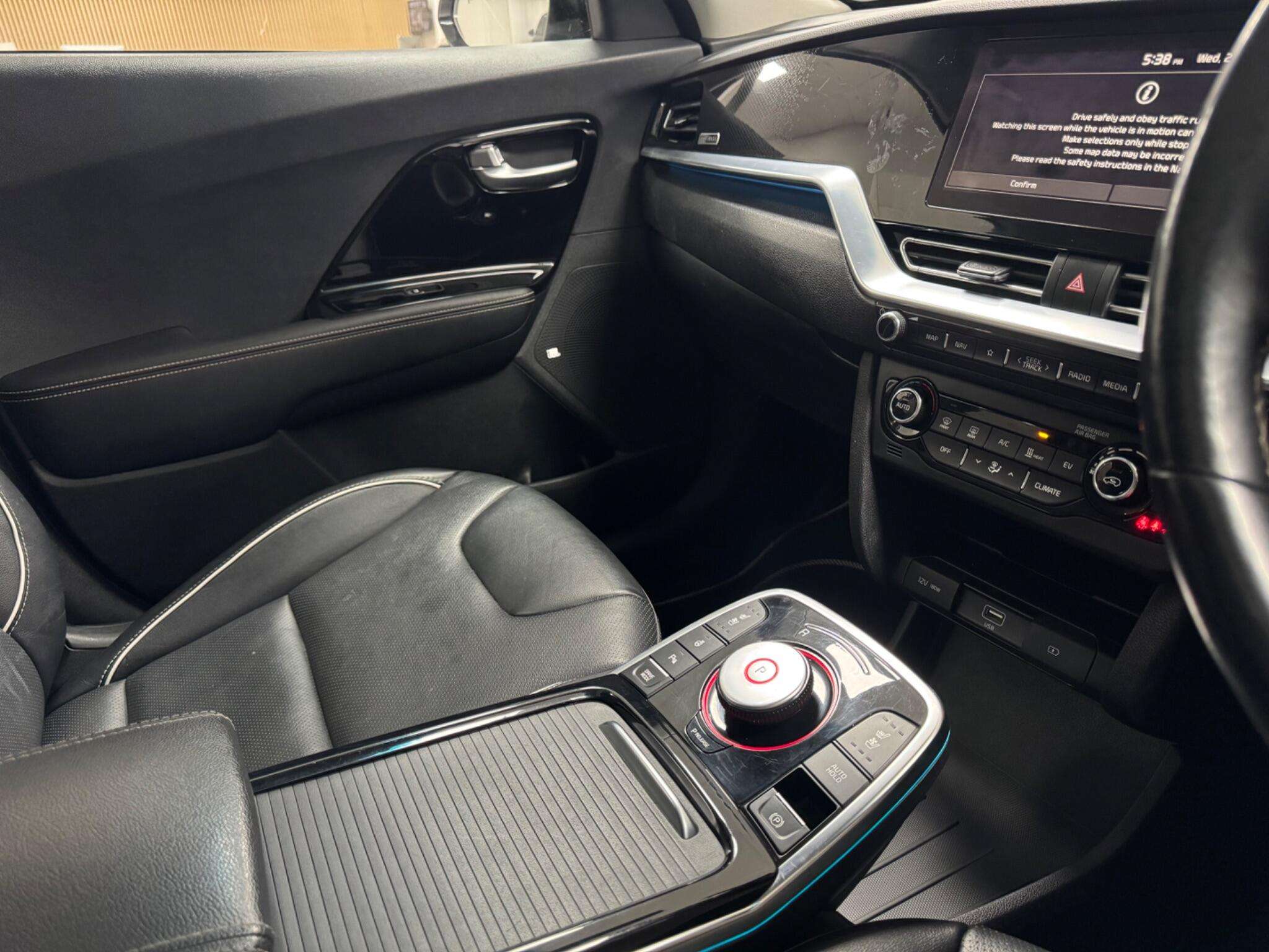 2021 KIA NIRO 2021 KIA NIRO