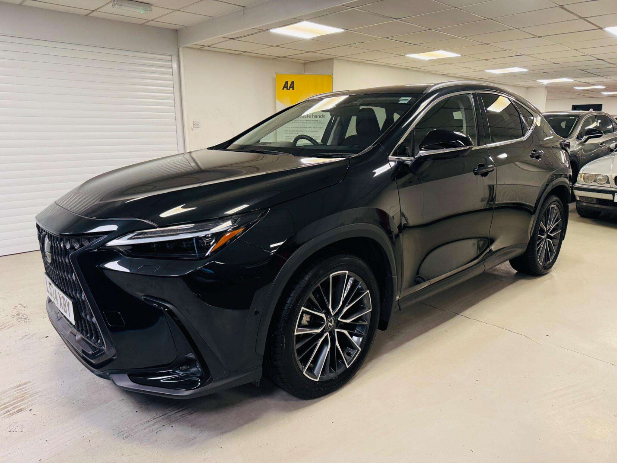 A 2024 LEXUS NX 2.5 450h+ 18.1kWh Takumi E-CVT 4WD Euro 6 (s/s) 5dr A 2024 LEXUS NX 2.5 450h+ 18.1kWh Takumi E-CVT 4WD Euro 6 (s/s) 5dr