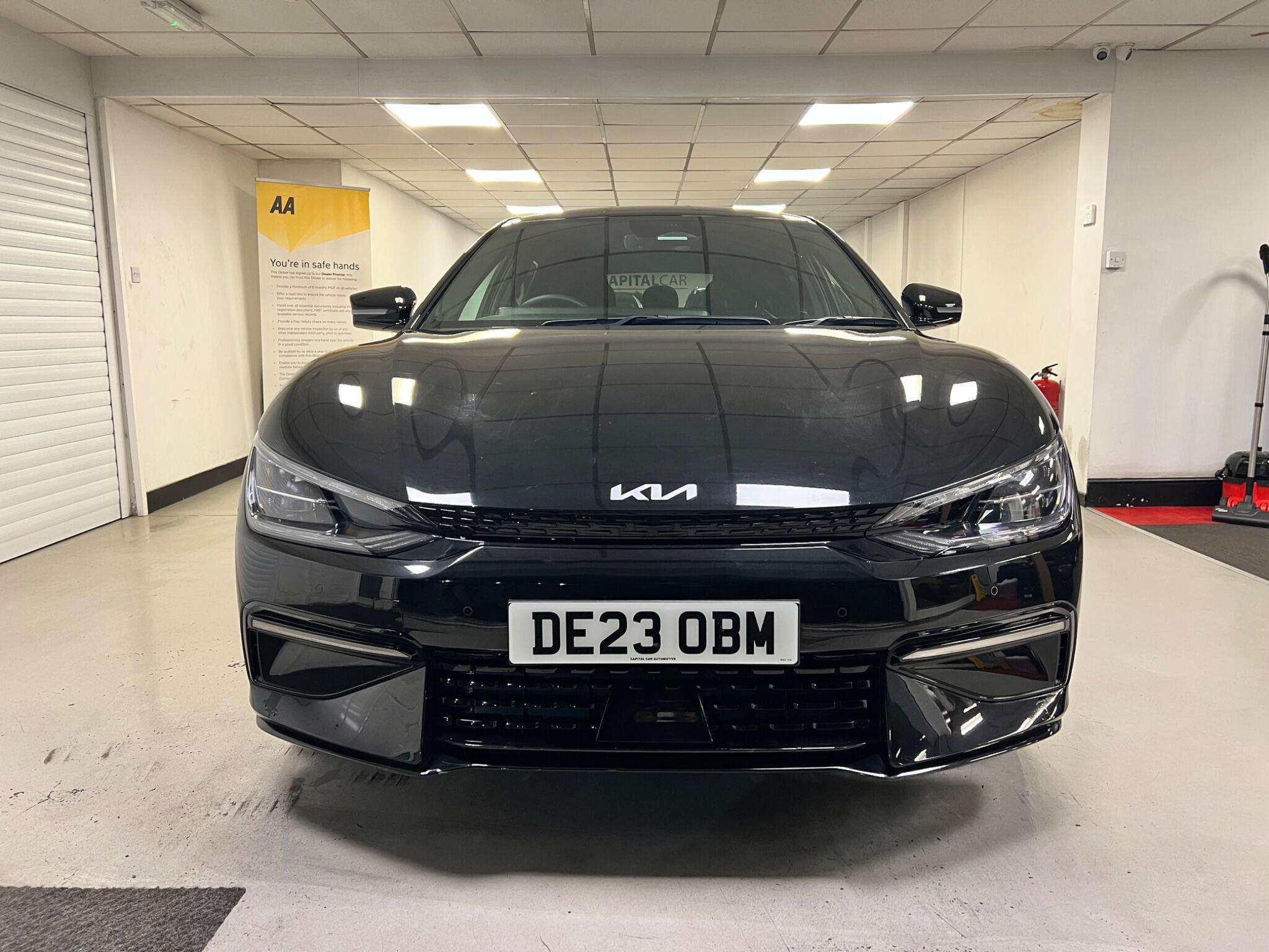 A 2023 KIA EV6 77.4kWh GT-Line Auto AWD 5dr A 2023 KIA EV6 77.4kWh GT-Line Auto AWD 5dr