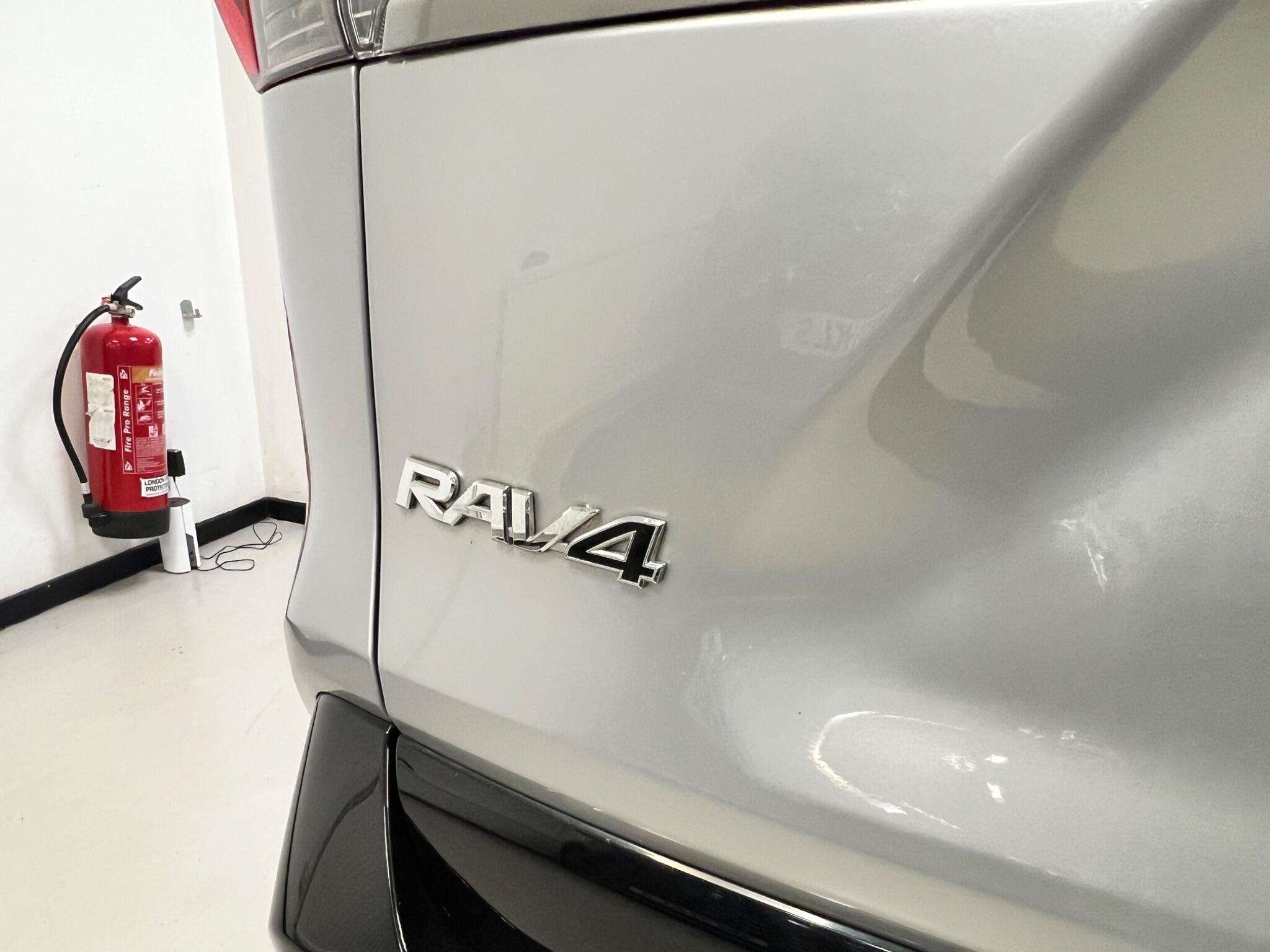 2019 TOYOTA RAV4 2019 TOYOTA RAV4