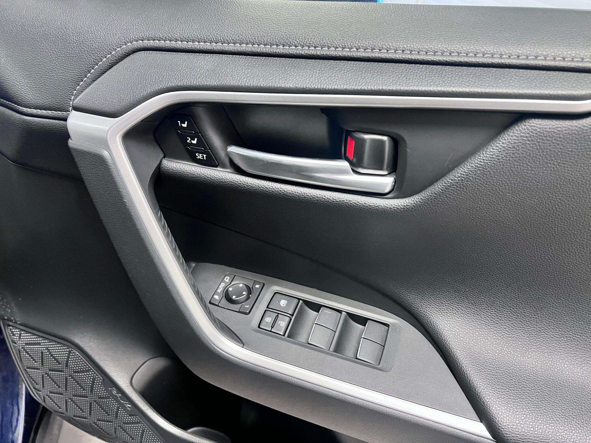 2019 TOYOTA RAV4 2019 TOYOTA RAV4