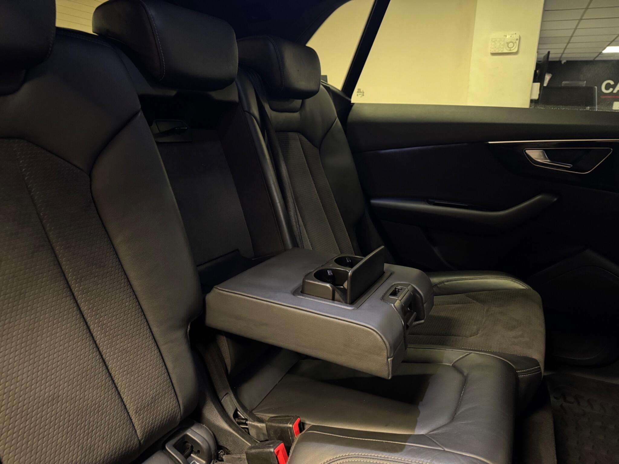 2019 AUDI Q8 2019 AUDI Q8