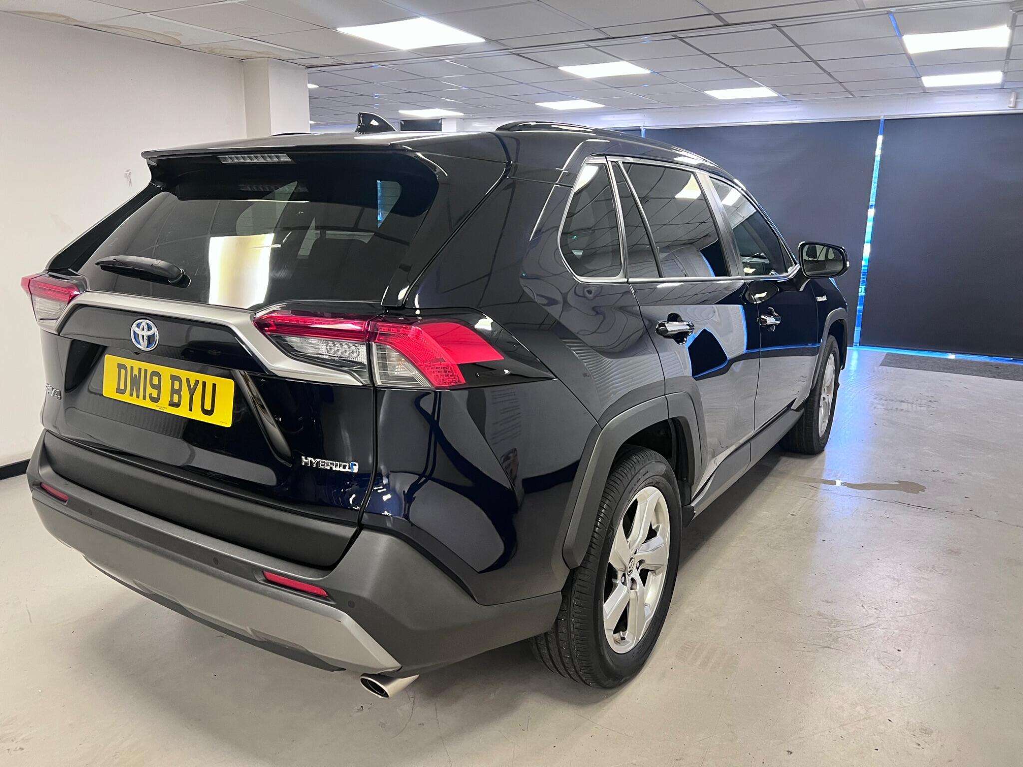 2019 TOYOTA RAV4 2019 TOYOTA RAV4