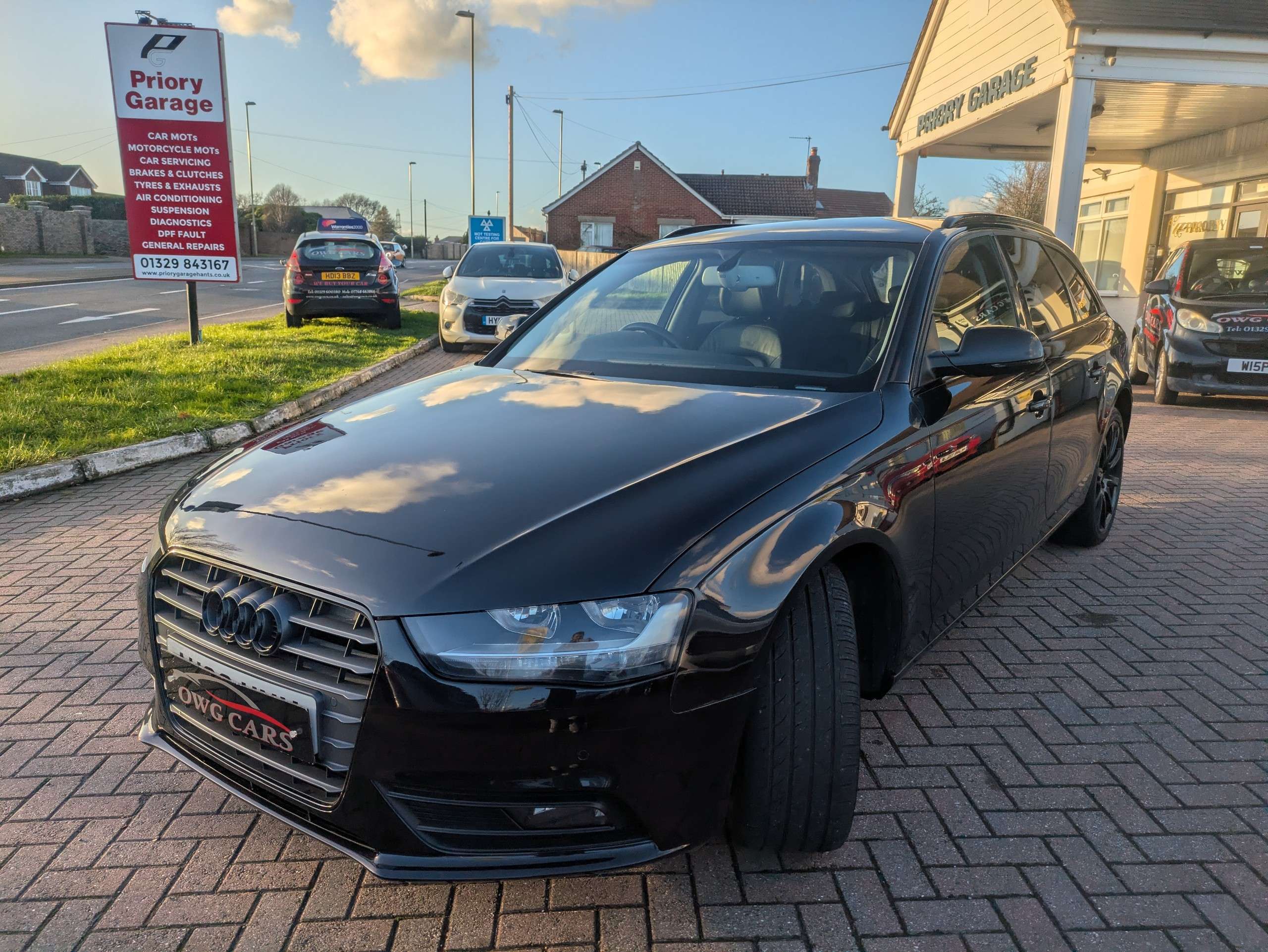 A 2013 AUDI A4 AVANT 2.0 TDI SE Technik Estate 5dr Diesel Multitronic Euro 5 (s/s) (150 ps) A 2013 AUDI A4 AVANT 2.0 TDI SE Technik Estate 5dr Diesel Multitronic Euro 5 (s/s) (150 ps)