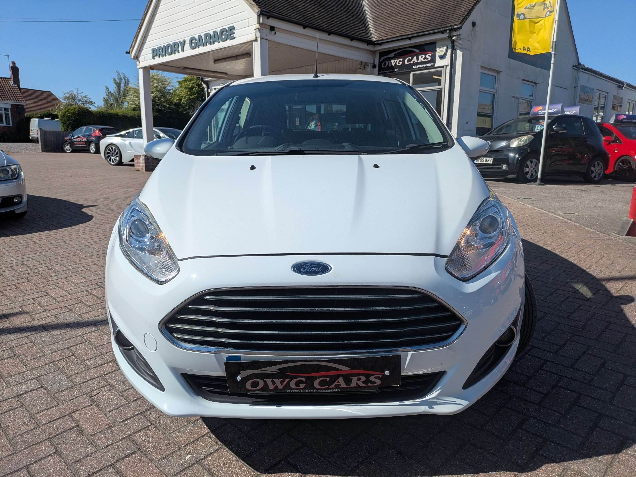 A 2014 FORD FIESTA 1.0T EcoBoost Zetec Hatchback 5dr Petrol Powershift Euro 5 (100 ps) A 2014 FORD FIESTA 1.0T EcoBoost Zetec Hatchback 5dr Petrol Powershift Euro 5 (100 ps)