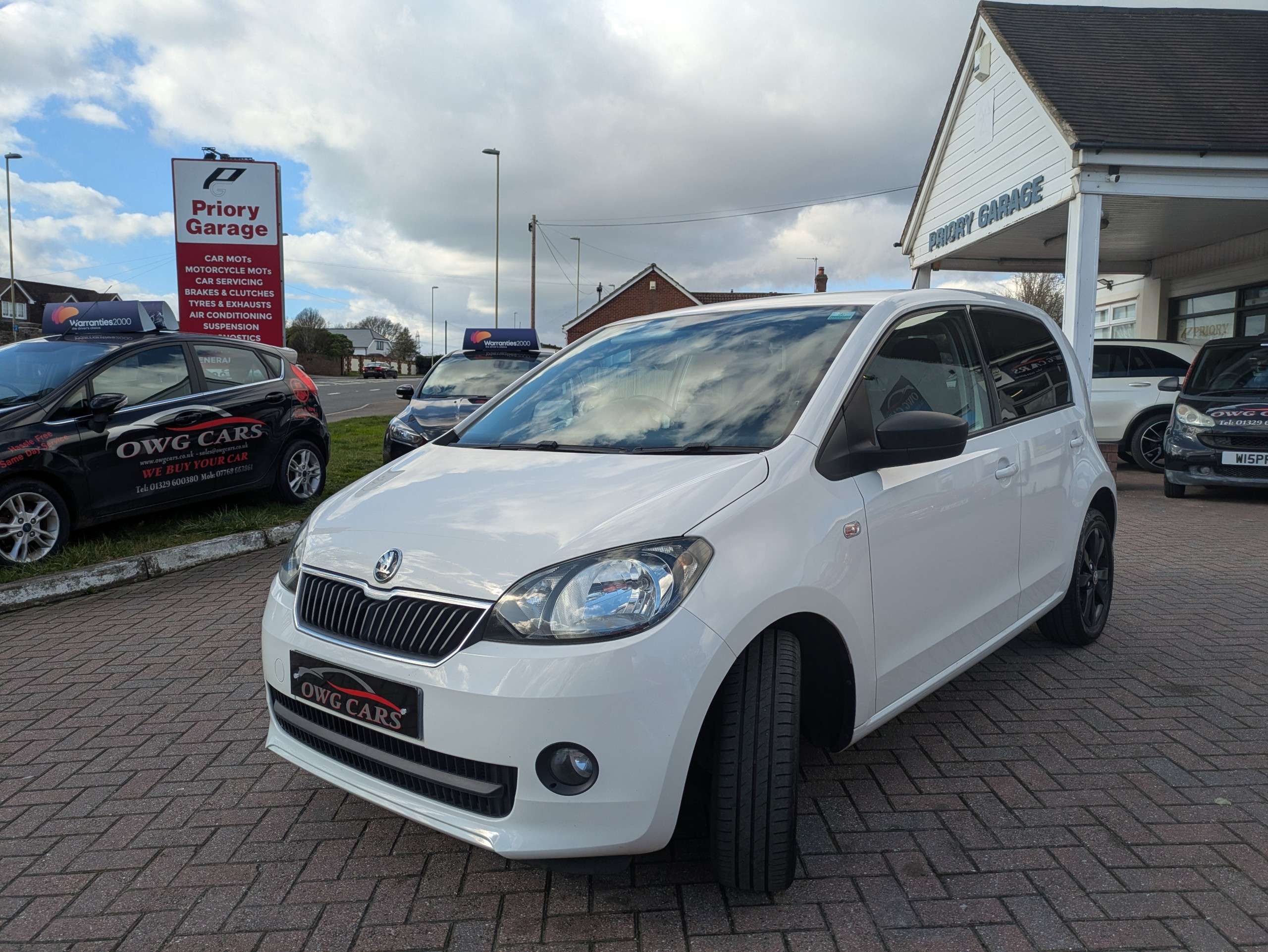 A 2016 SKODA CITIGO 1.0 MPI Colour Edition Hatchback 5dr Petrol Manual Euro 6 (60 ps) A 2016 SKODA CITIGO 1.0 MPI Colour Edition Hatchback 5dr Petrol Manual Euro 6 (60 ps)