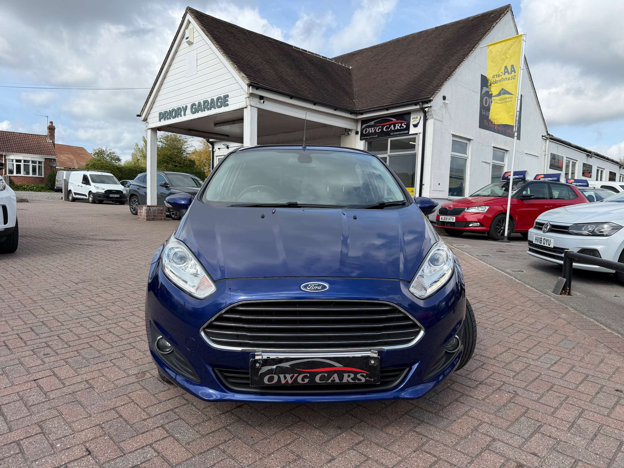 A 2016 FORD FIESTA 1.0T EcoBoost Titanium Hatchback 5dr Petrol Manual Euro 6 (s/s) (125 ps) A 2016 FORD FIESTA 1.0T EcoBoost Titanium Hatchback 5dr Petrol Manual Euro 6 (s/s) (125 ps)