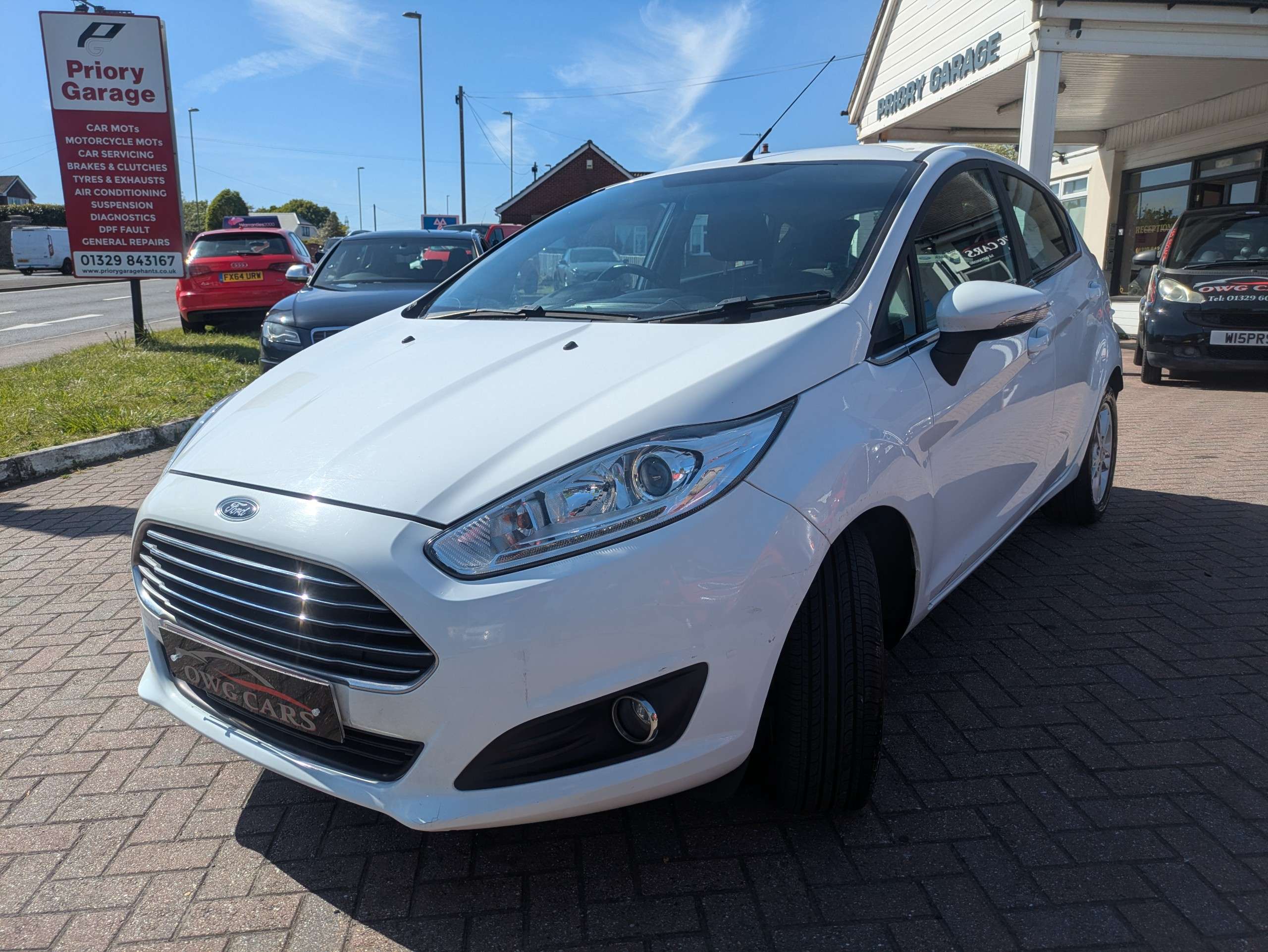 A 2016 FORD FIESTA 1.25 Zetec Hatchback 5dr Petrol Manual Euro 6 (82 ps) A 2016 FORD FIESTA 1.25 Zetec Hatchback 5dr Petrol Manual Euro 6 (82 ps)