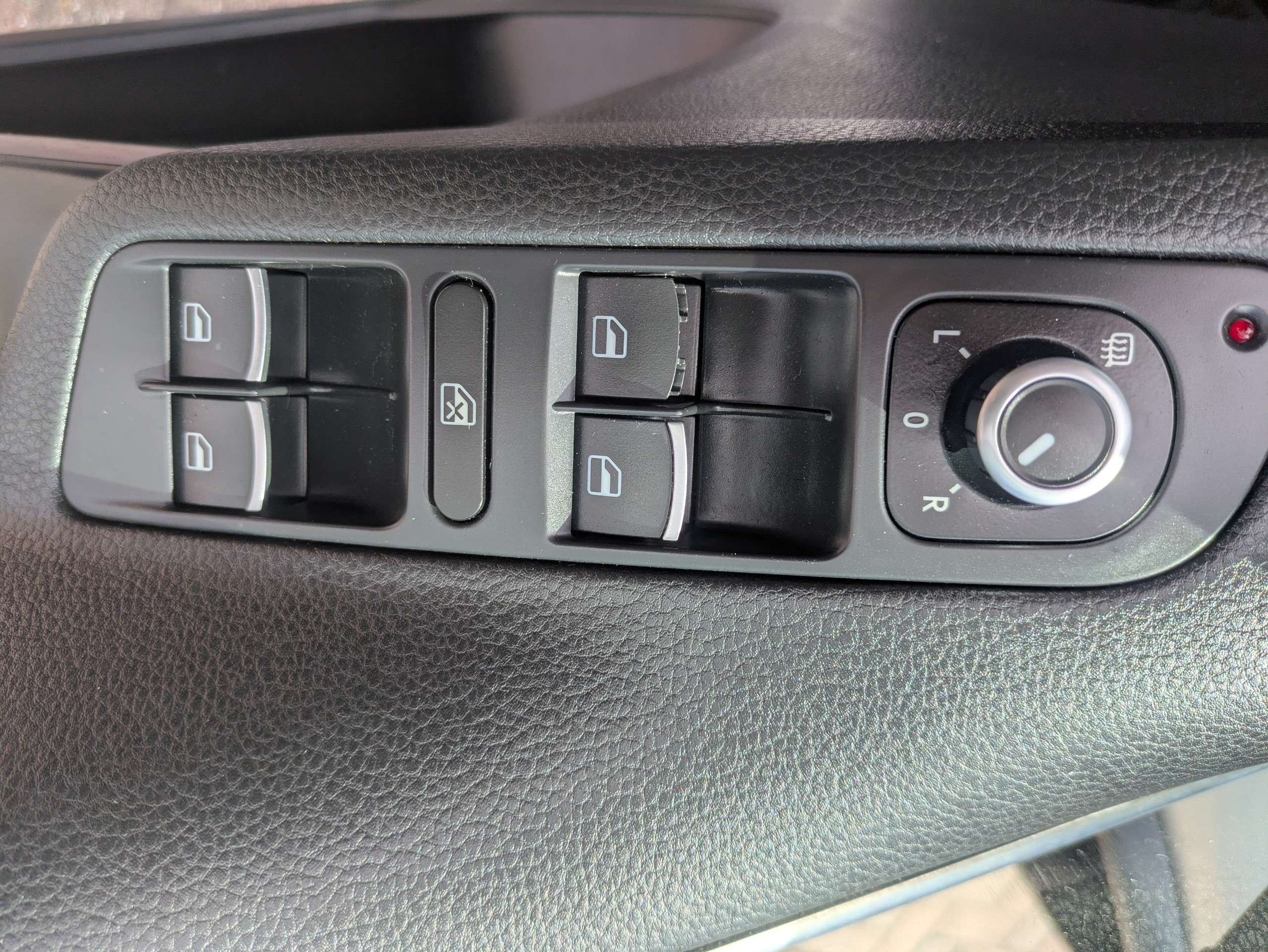 2014 VOLKSWAGEN TIGUAN 2014 VOLKSWAGEN TIGUAN