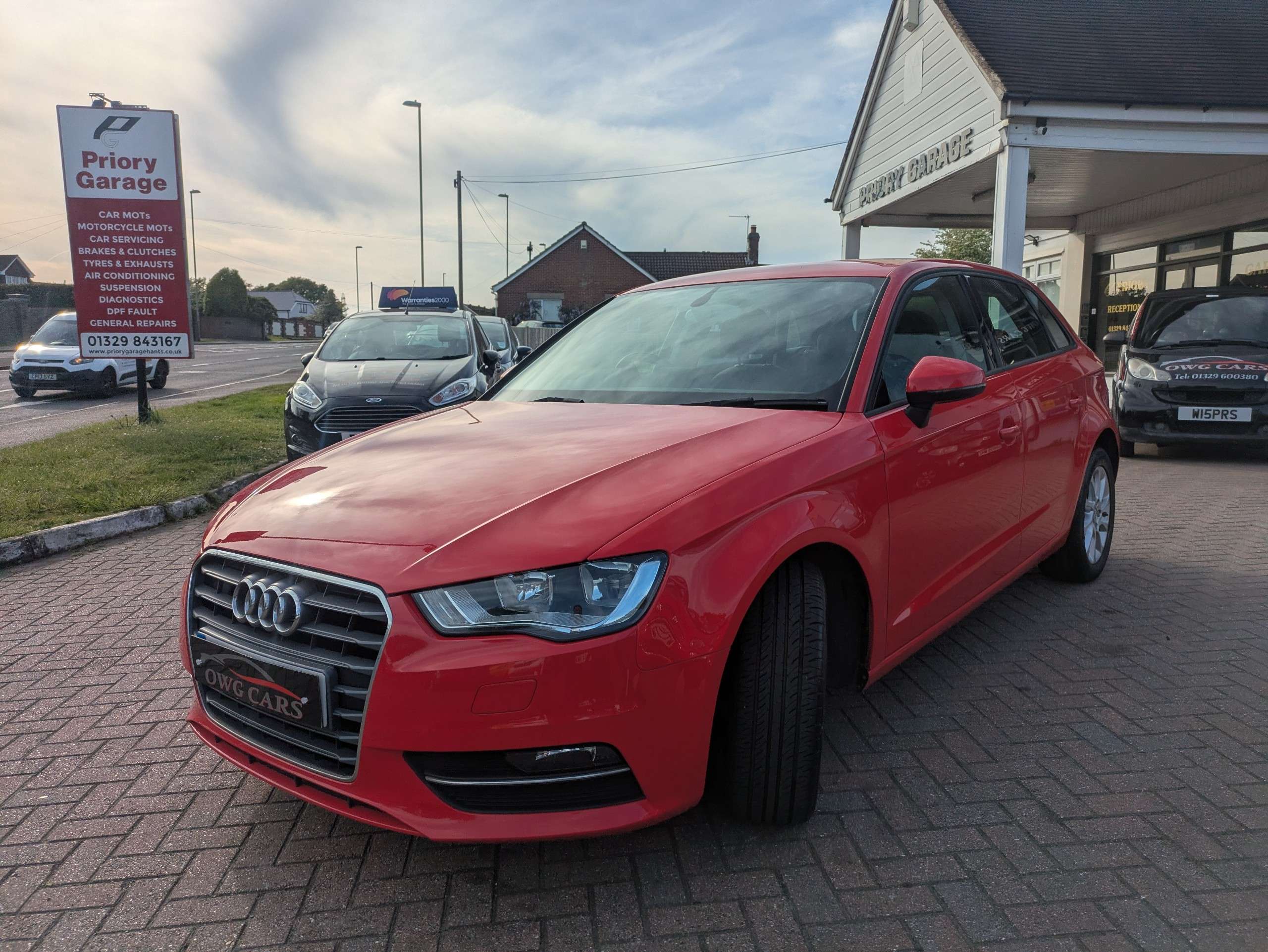 A 2014 AUDI A3 1.6 TDI SE Sportback 5dr Diesel Manual Euro 5 (s/s) (105 ps) A 2014 AUDI A3 1.6 TDI SE Sportback 5dr Diesel Manual Euro 5 (s/s) (105 ps)