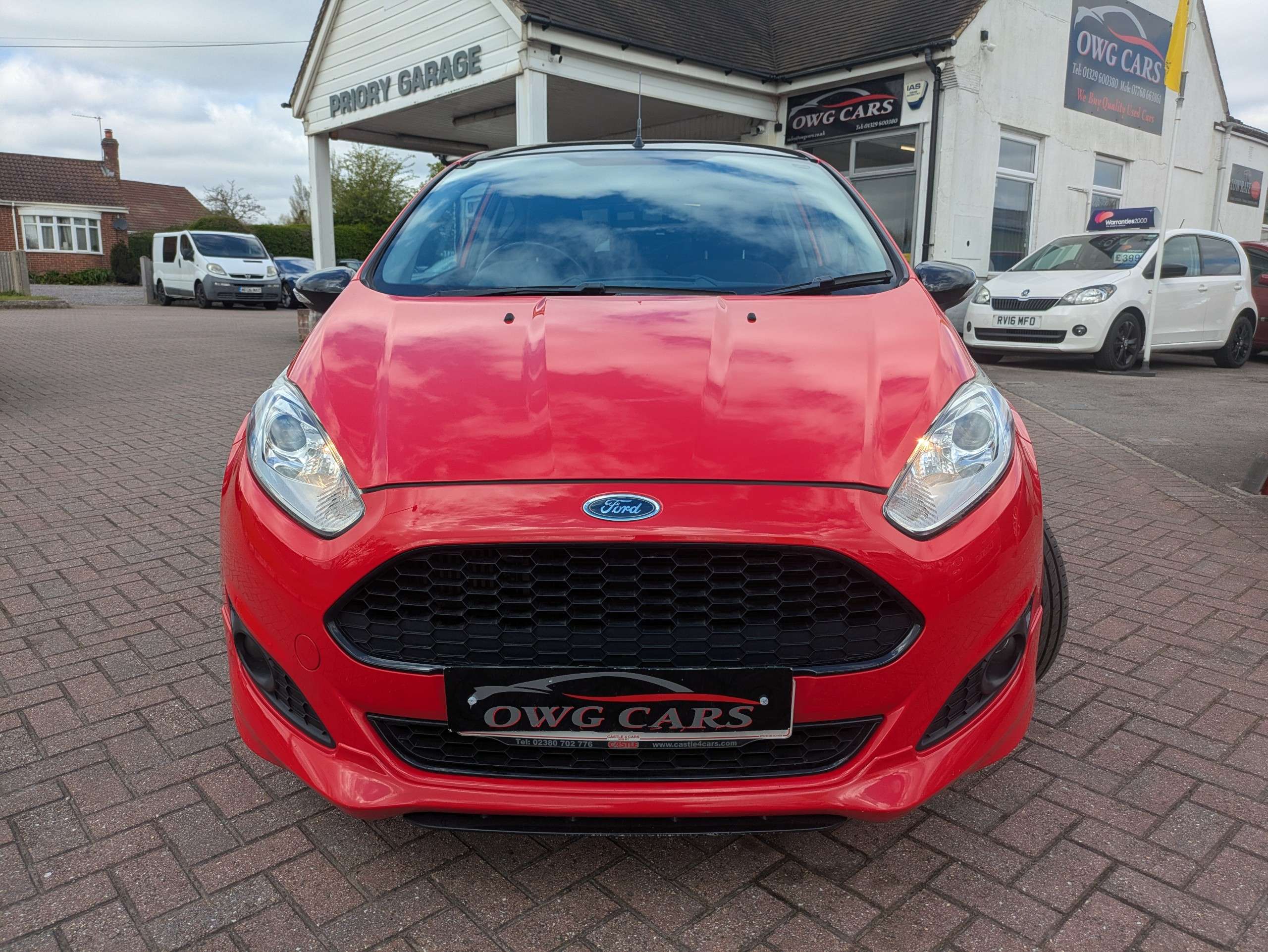A 2015 FORD FIESTA 1.0T EcoBoost Zetec S Red Edition Hatchback 3dr Petrol Manual Euro 6 (s/s) (140 ps) A 2015 FORD FIESTA 1.0T EcoBoost Zetec S Red Edition Hatchback 3dr Petrol Manual Euro 6 (s/s) (140 ps)