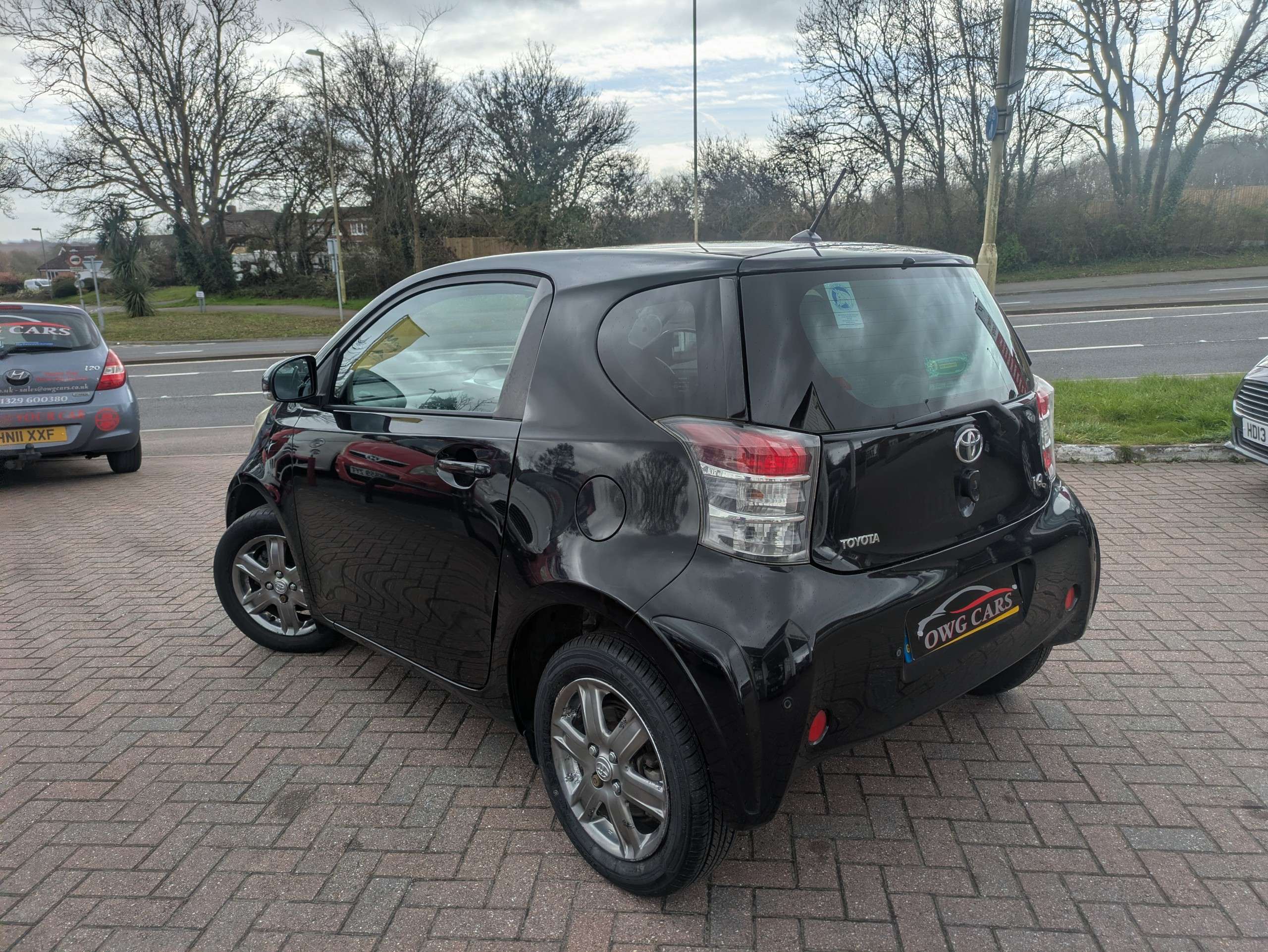 2009 TOYOTA IQ 2009 TOYOTA IQ