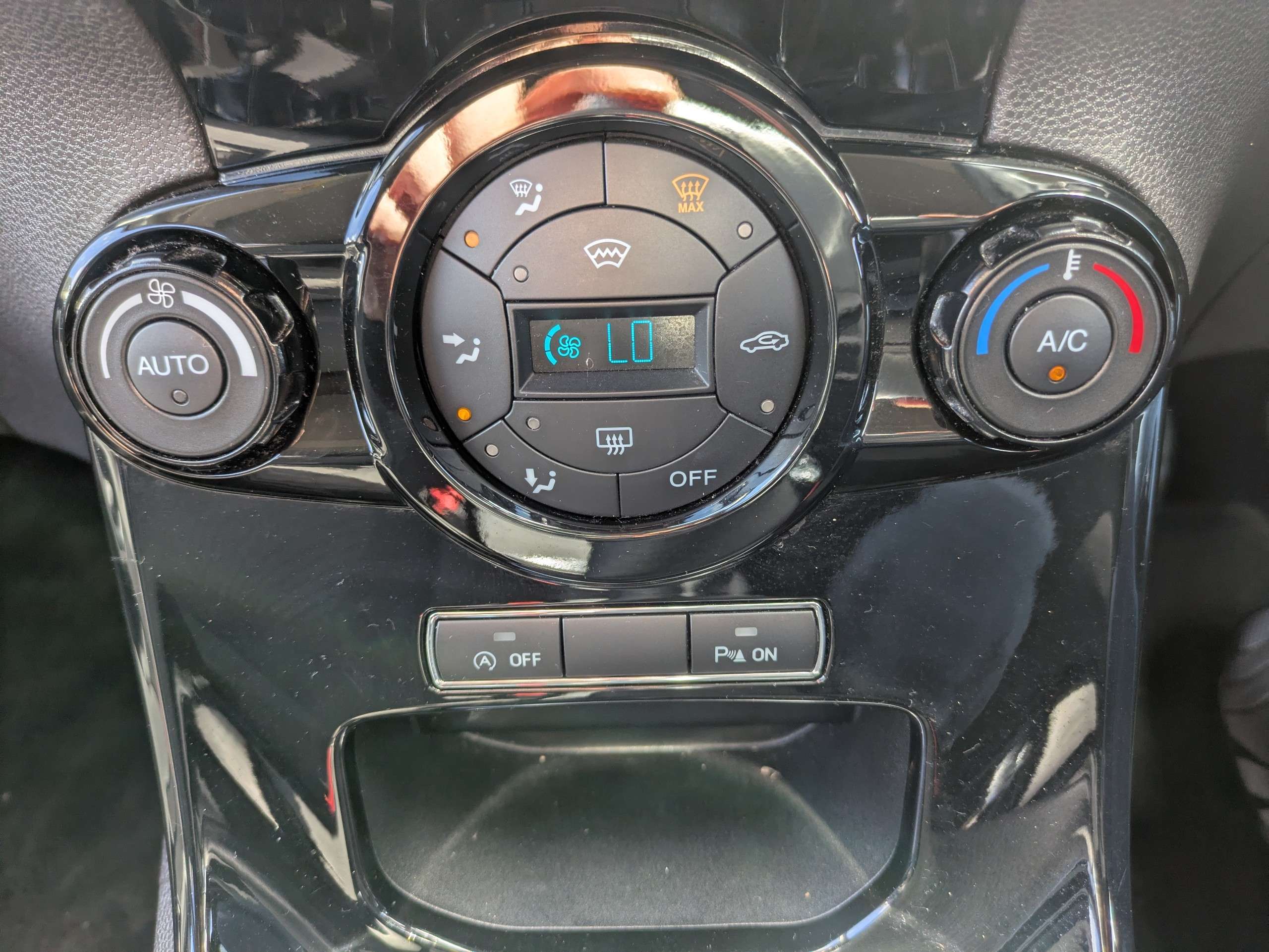 2014 FORD FIESTA 2014 FORD FIESTA