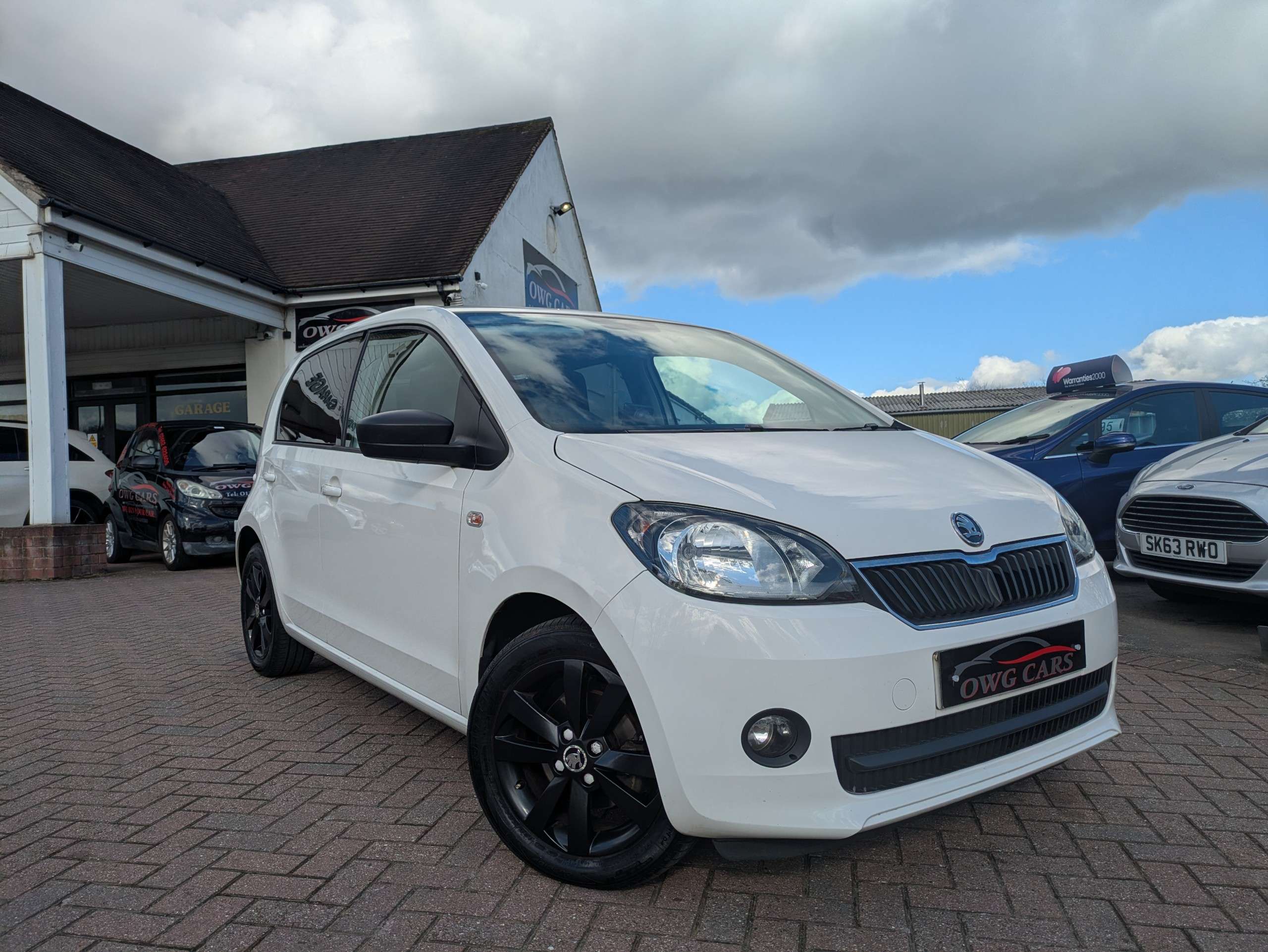 A 2016 SKODA CITIGO 1.0 MPI Colour Edition Hatchback 5dr Petrol Manual Euro 6 (60 ps) A 2016 SKODA CITIGO 1.0 MPI Colour Edition Hatchback 5dr Petrol Manual Euro 6 (60 ps)