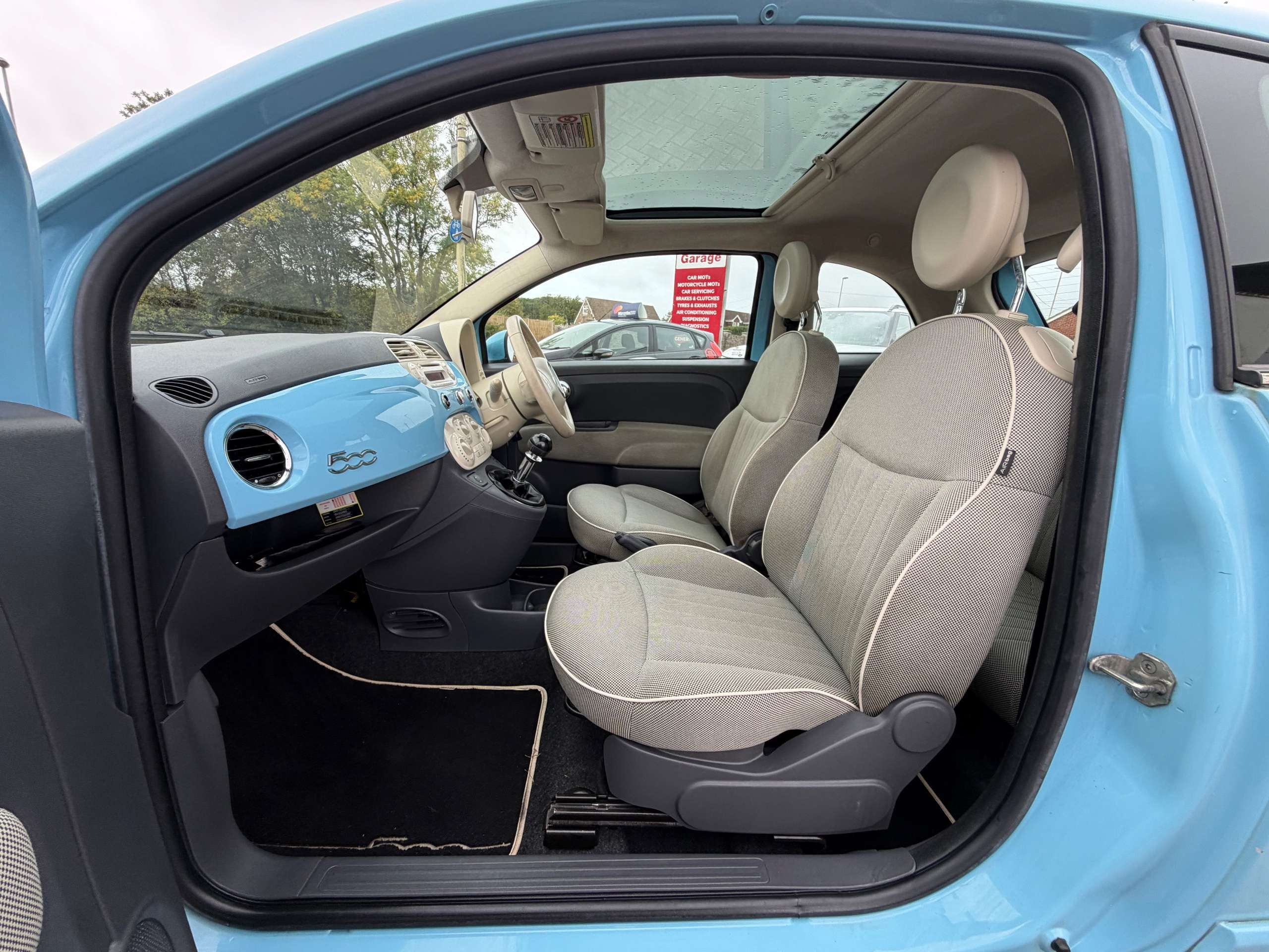 2012 FIAT 500 2012 FIAT 500