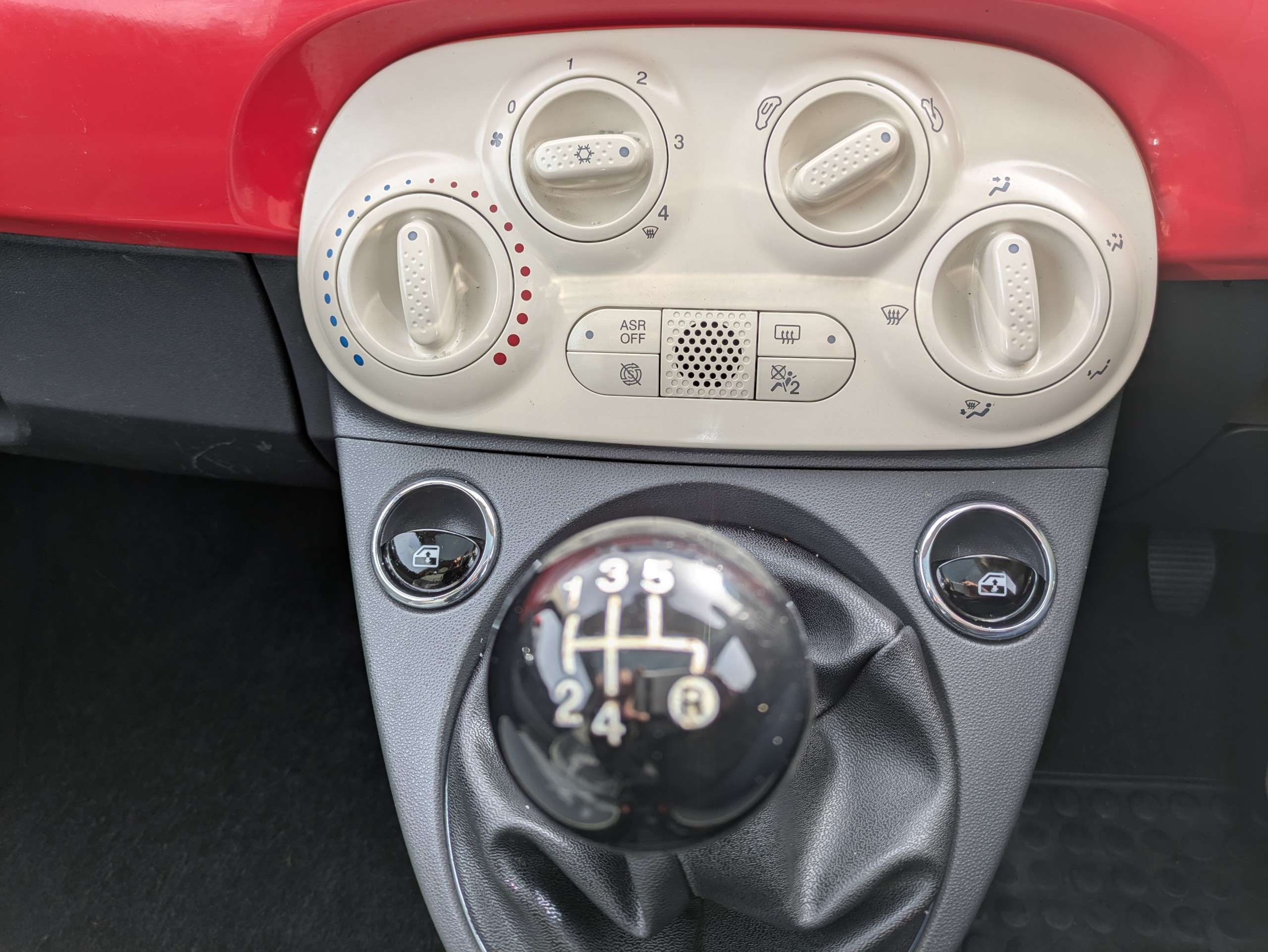 2015 FIAT 500 2015 FIAT 500