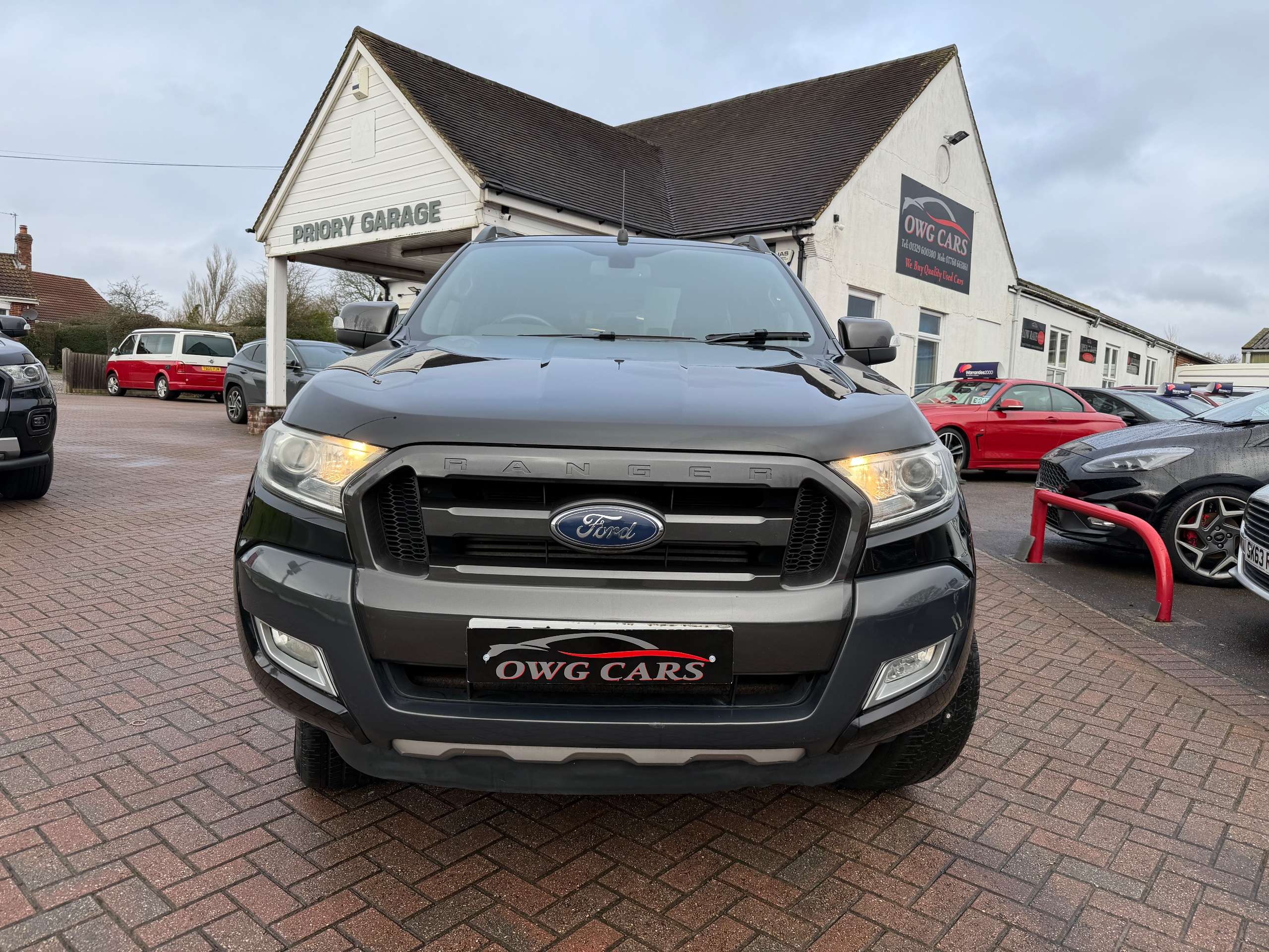 A 2017 FORD RANGER 3.2 TDCi Wildtrak Pickup Double Cab 4dr Diesel Auto 4WD Euro 5 (200 ps) A 2017 FORD RANGER 3.2 TDCi Wildtrak Pickup Double Cab 4dr Diesel Auto 4WD Euro 5 (200 ps)