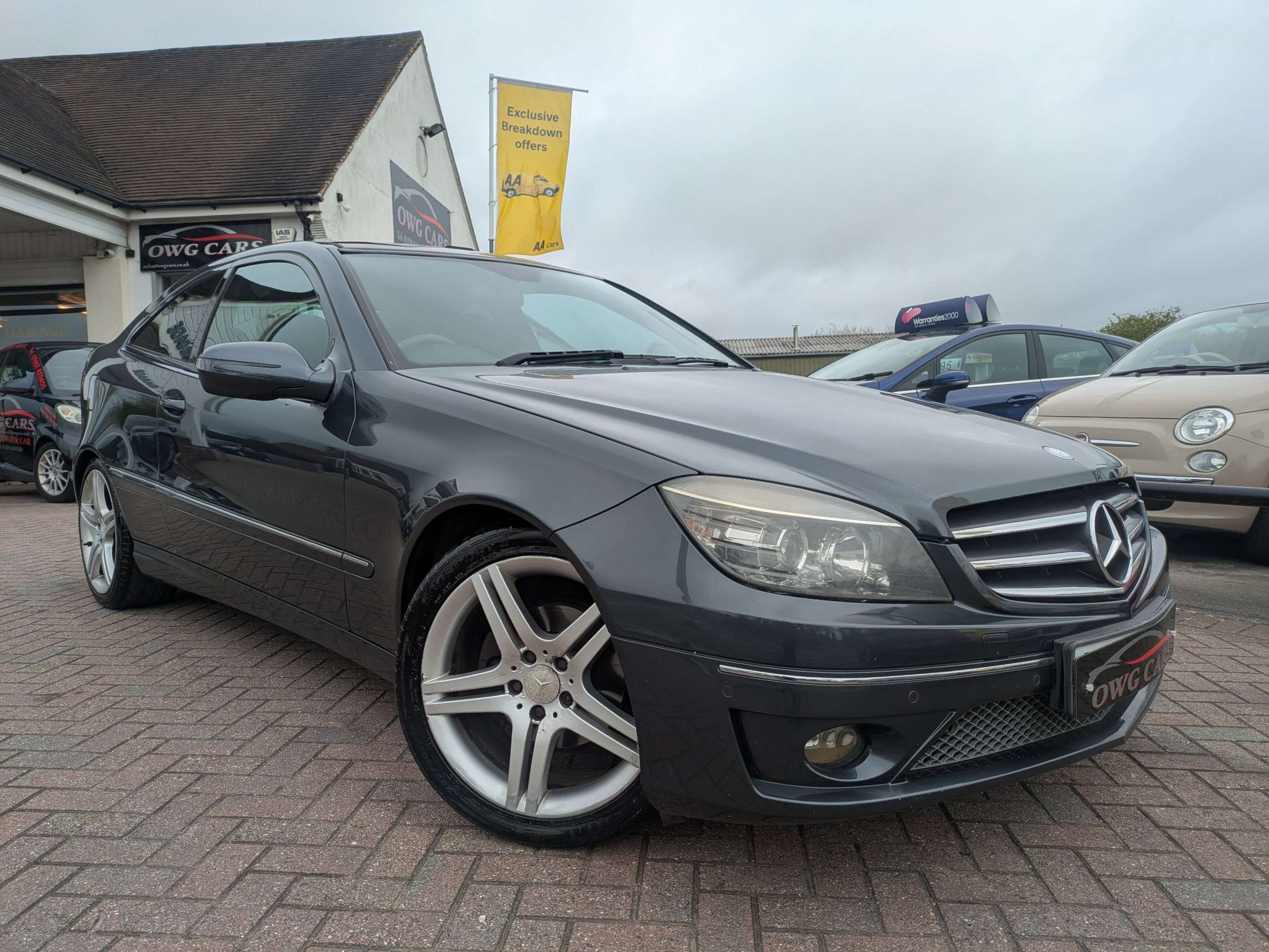 A 2009 MERCEDES-BENZ CLC CLASS 2.1 CLC220 CDI Sport Coupe 3dr Diesel Auto Euro 4 (150 ps) A 2009 MERCEDES-BENZ CLC CLASS 2.1 CLC220 CDI Sport Coupe 3dr Diesel Auto Euro 4 (150 ps)