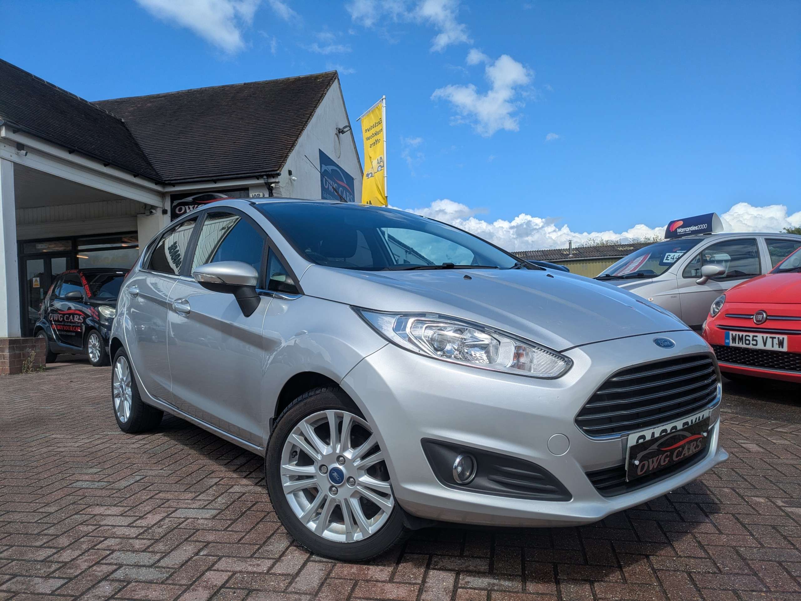 A 2013 FORD FIESTA 1.0T EcoBoost Zetec Hatchback 5dr Petrol Manual Euro 5 (s/s) (100 ps) A 2013 FORD FIESTA 1.0T EcoBoost Zetec Hatchback 5dr Petrol Manual Euro 5 (s/s) (100 ps)