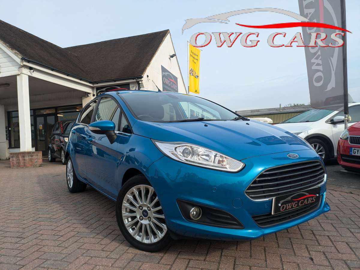 Check out this Ford Fiesta 2012 Petrol Manual