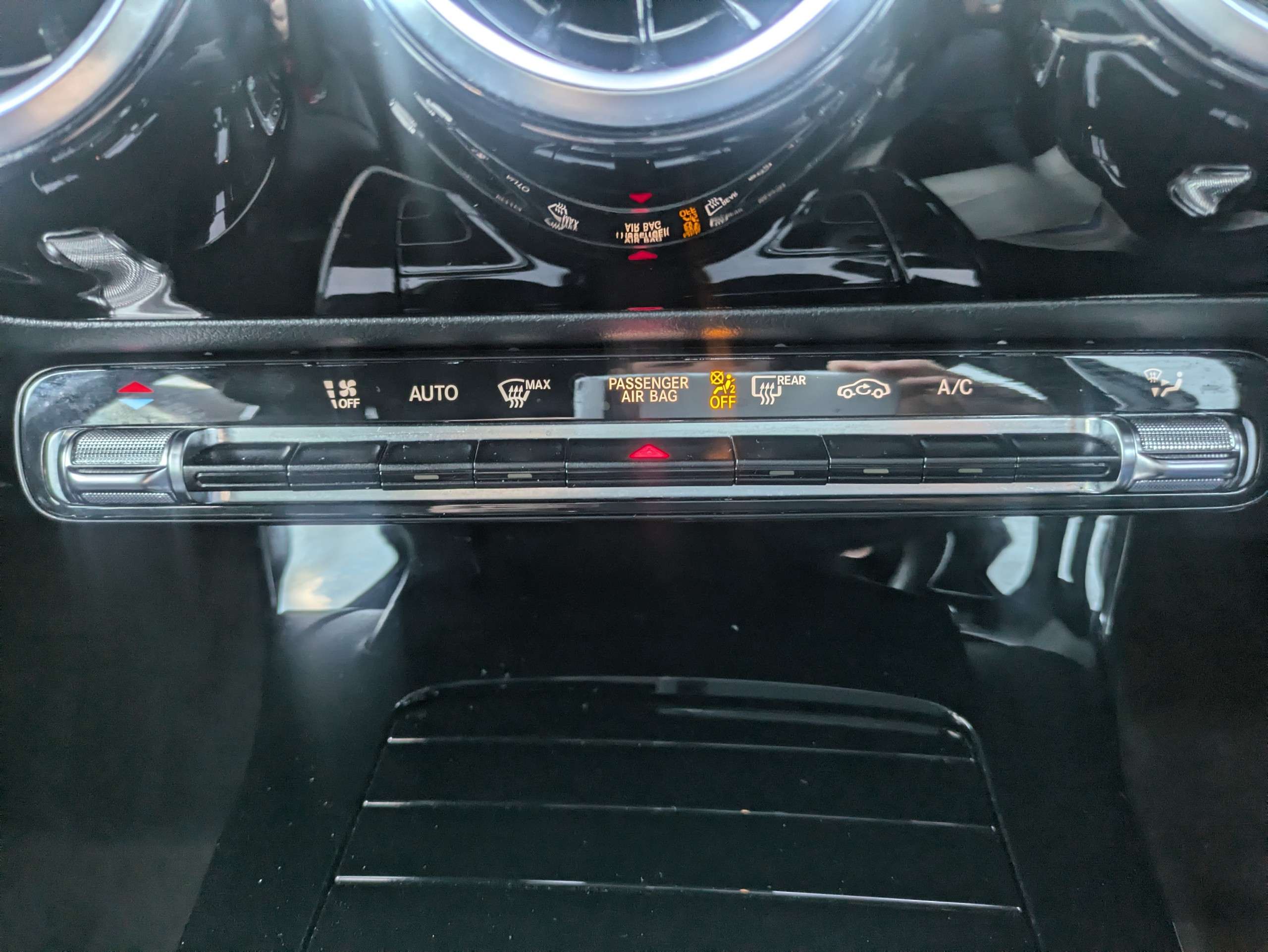 2019 MERCEDES-BENZ A CLASS 2019 MERCEDES-BENZ A CLASS