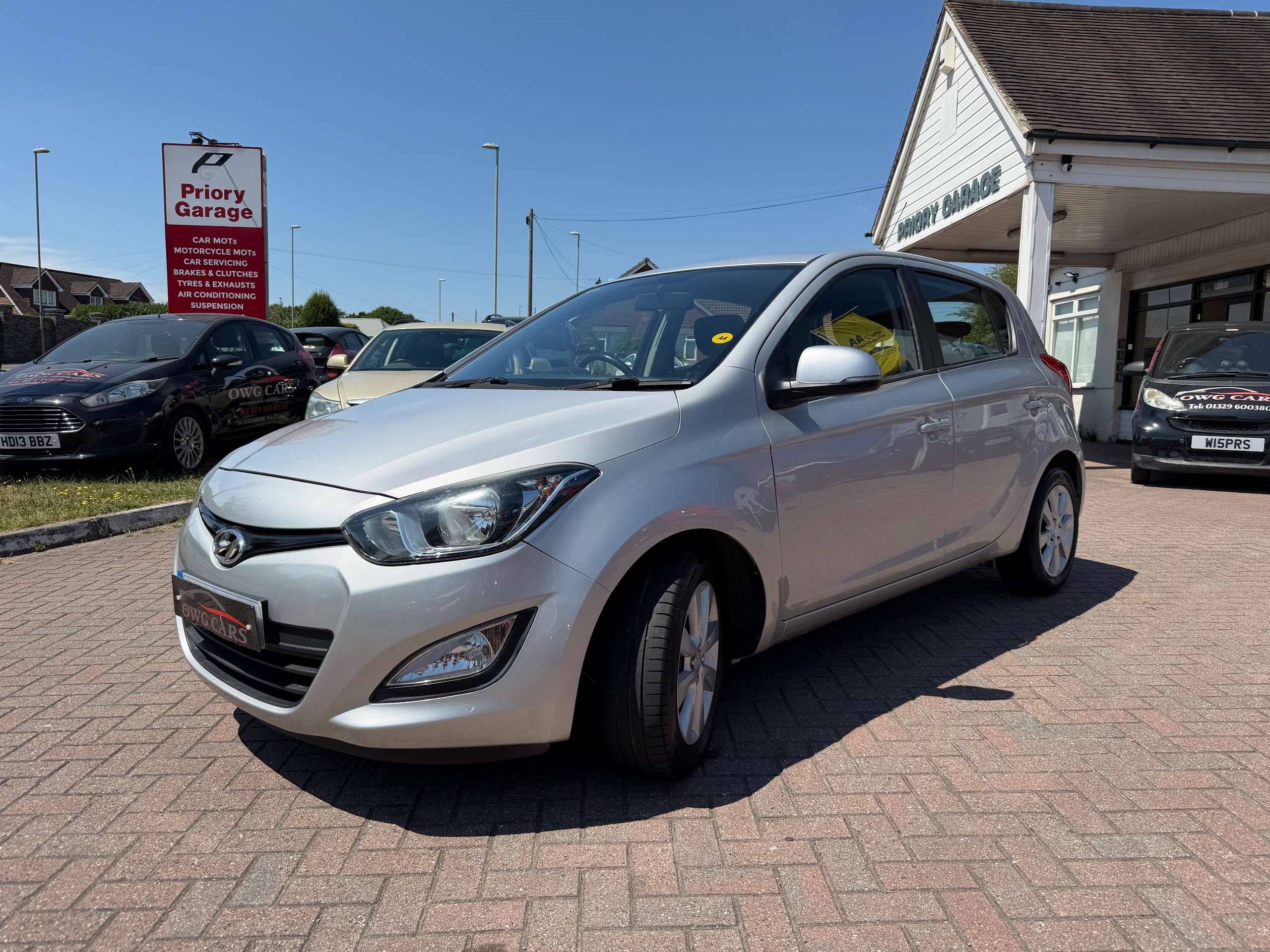 A 2012 HYUNDAI I20 1.4 Active Hatchback 5dr Petrol Manual Euro 5 (100 ps) A 2012 HYUNDAI I20 1.4 Active Hatchback 5dr Petrol Manual Euro 5 (100 ps)