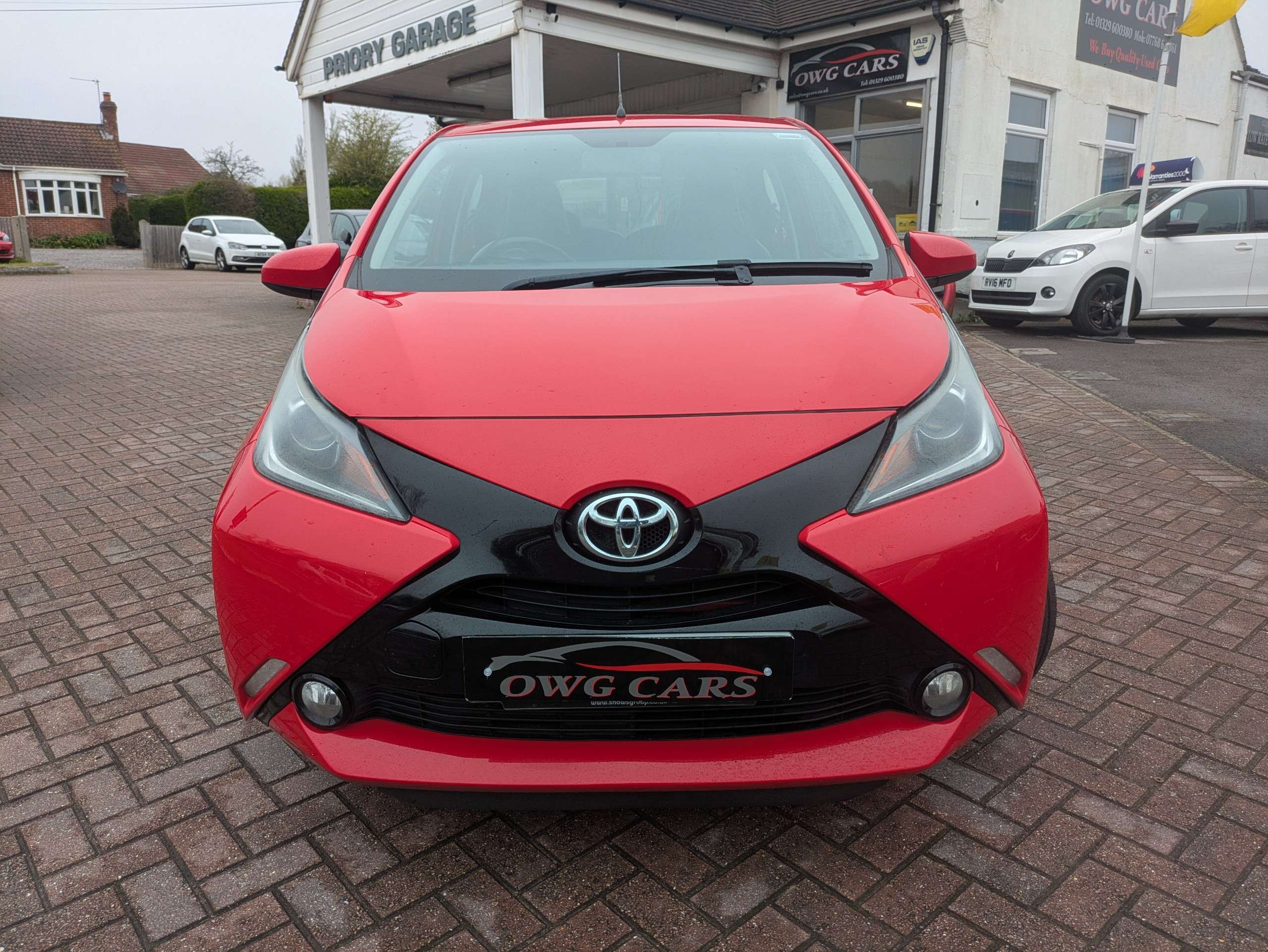 A 2016 TOYOTA AYGO 1.0 VVT-i x-pression Hatchback 5dr Petrol Manual Euro 6 (68 ps) A 2016 TOYOTA AYGO 1.0 VVT-i x-pression Hatchback 5dr Petrol Manual Euro 6 (68 ps)