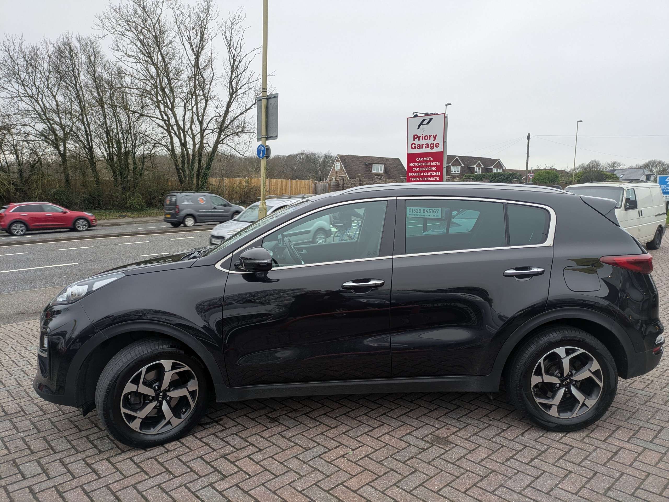 A 2019 KIA SPORTAGE 1.6 CRDi 2 SUV 5dr Diesel Manual Euro 6 (s/s) (134 bhp) A 2019 KIA SPORTAGE 1.6 CRDi 2 SUV 5dr Diesel Manual Euro 6 (s/s) (134 bhp)
