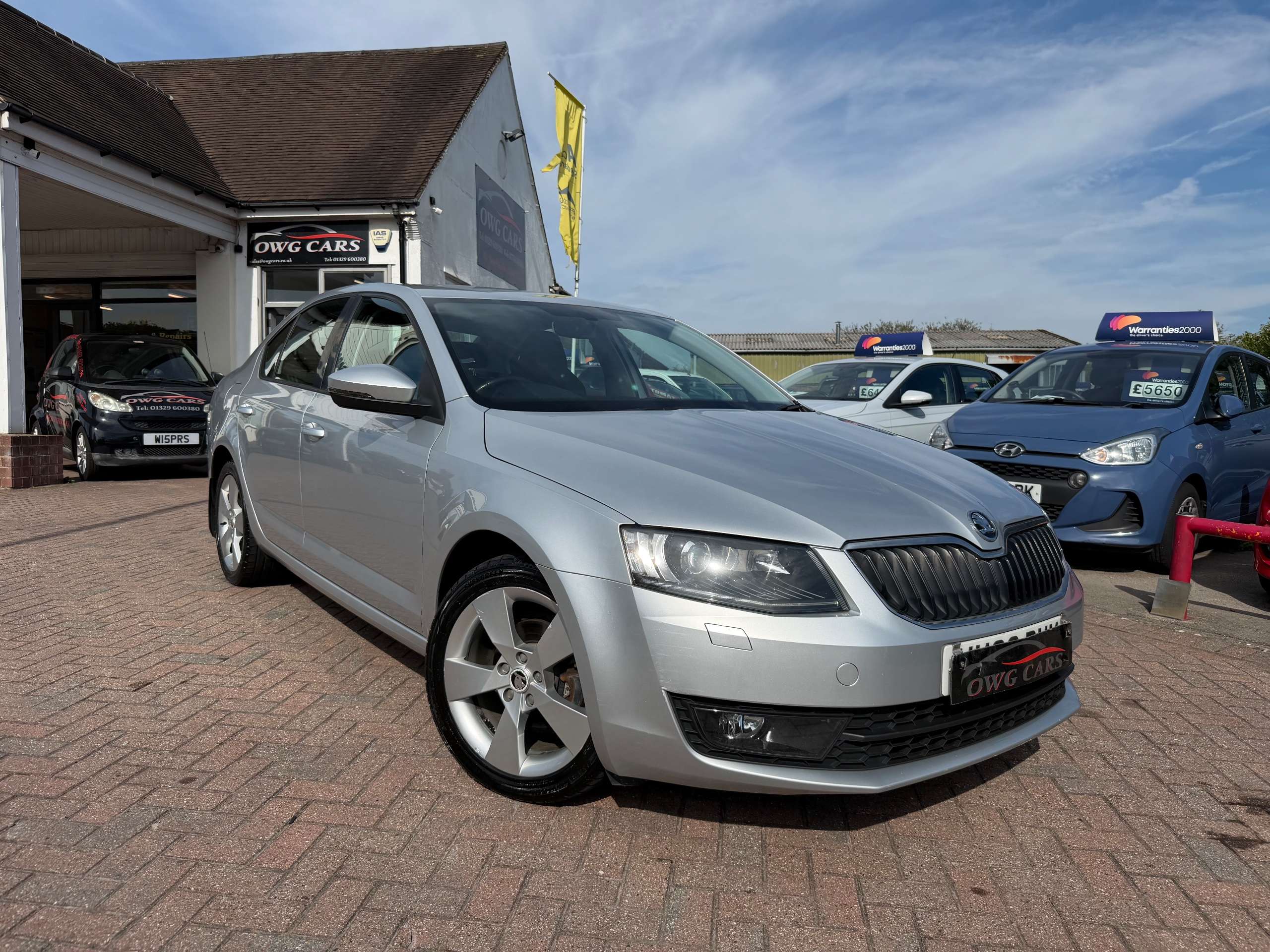 A 2016 SKODA OCTAVIA 1.6 TDI SE Sport Hatchback 5dr Diesel Manual Euro 6 (s/s) (110 ps) A 2016 SKODA OCTAVIA 1.6 TDI SE Sport Hatchback 5dr Diesel Manual Euro 6 (s/s) (110 ps)