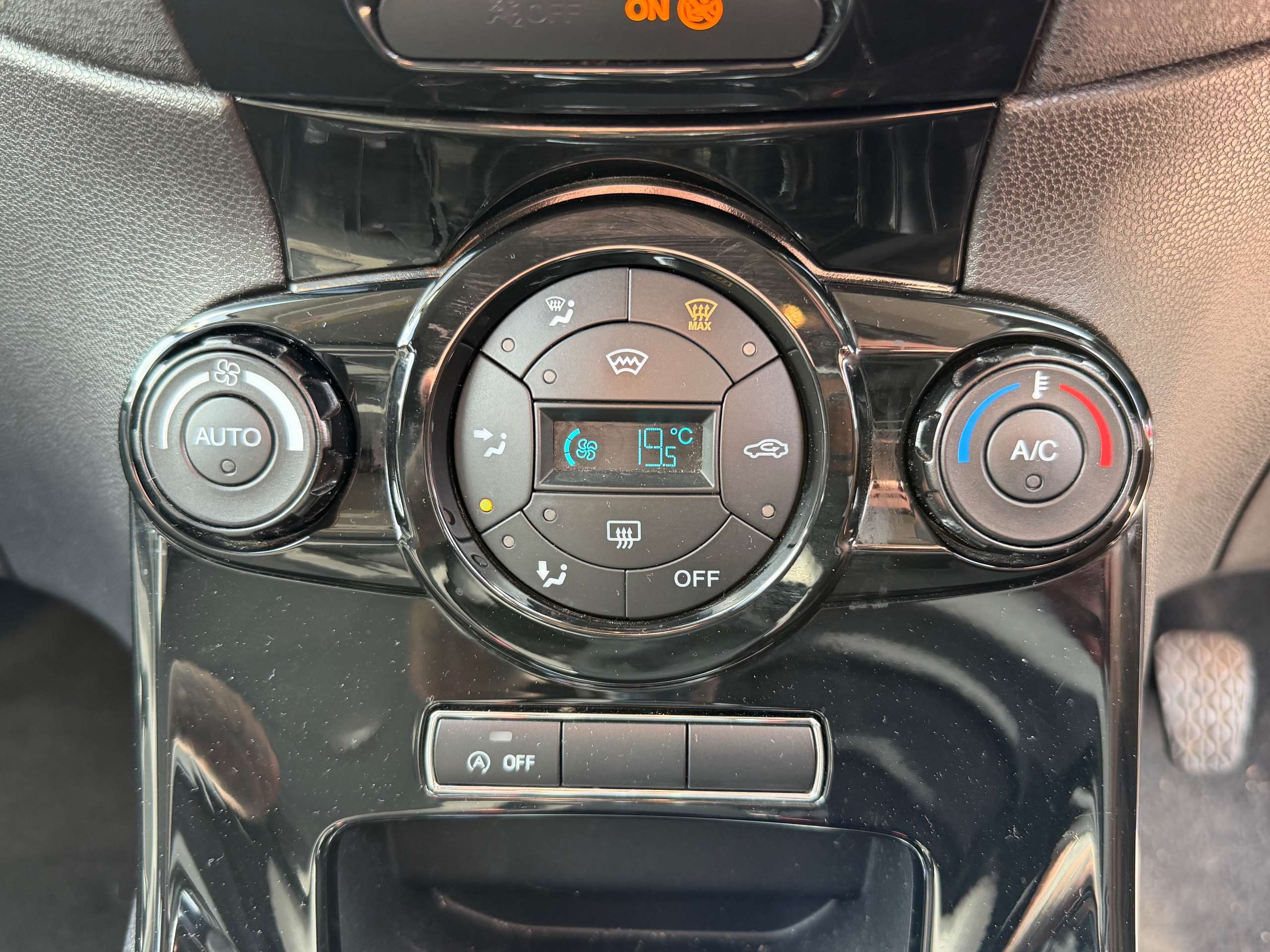 2016 FORD FIESTA 2016 FORD FIESTA