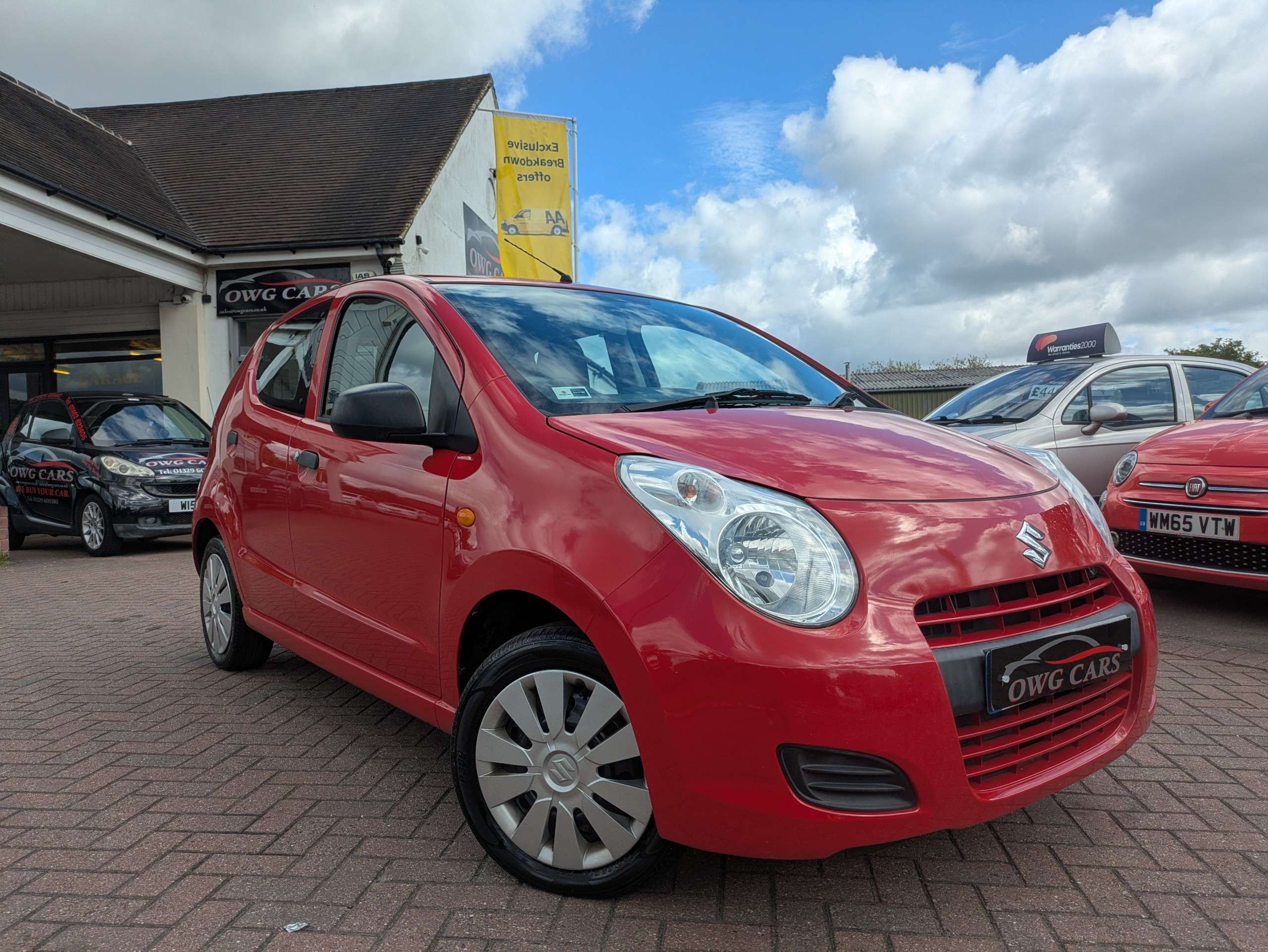 A 2014 SUZUKI ALTO 1.0 12V SZ Hatchback 5dr Petrol Manual Euro 5 (68 ps) A 2014 SUZUKI ALTO 1.0 12V SZ Hatchback 5dr Petrol Manual Euro 5 (68 ps)