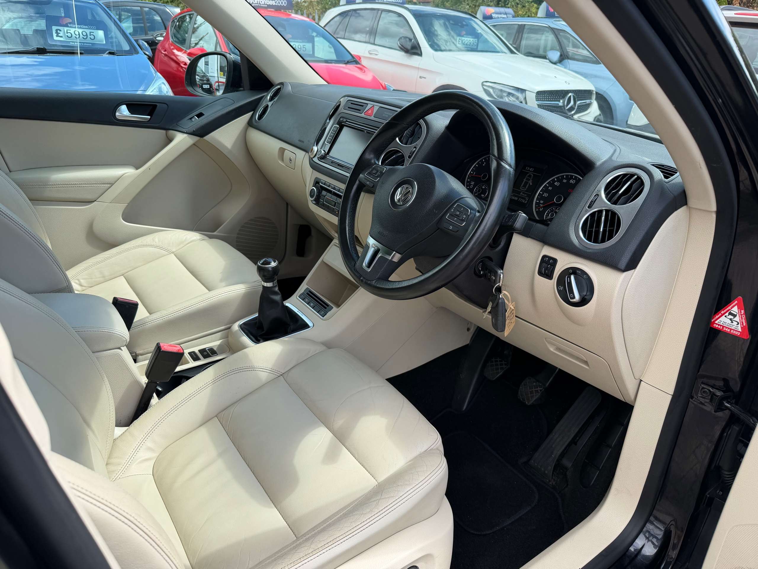 2010 VOLKSWAGEN TIGUAN 2010 VOLKSWAGEN TIGUAN