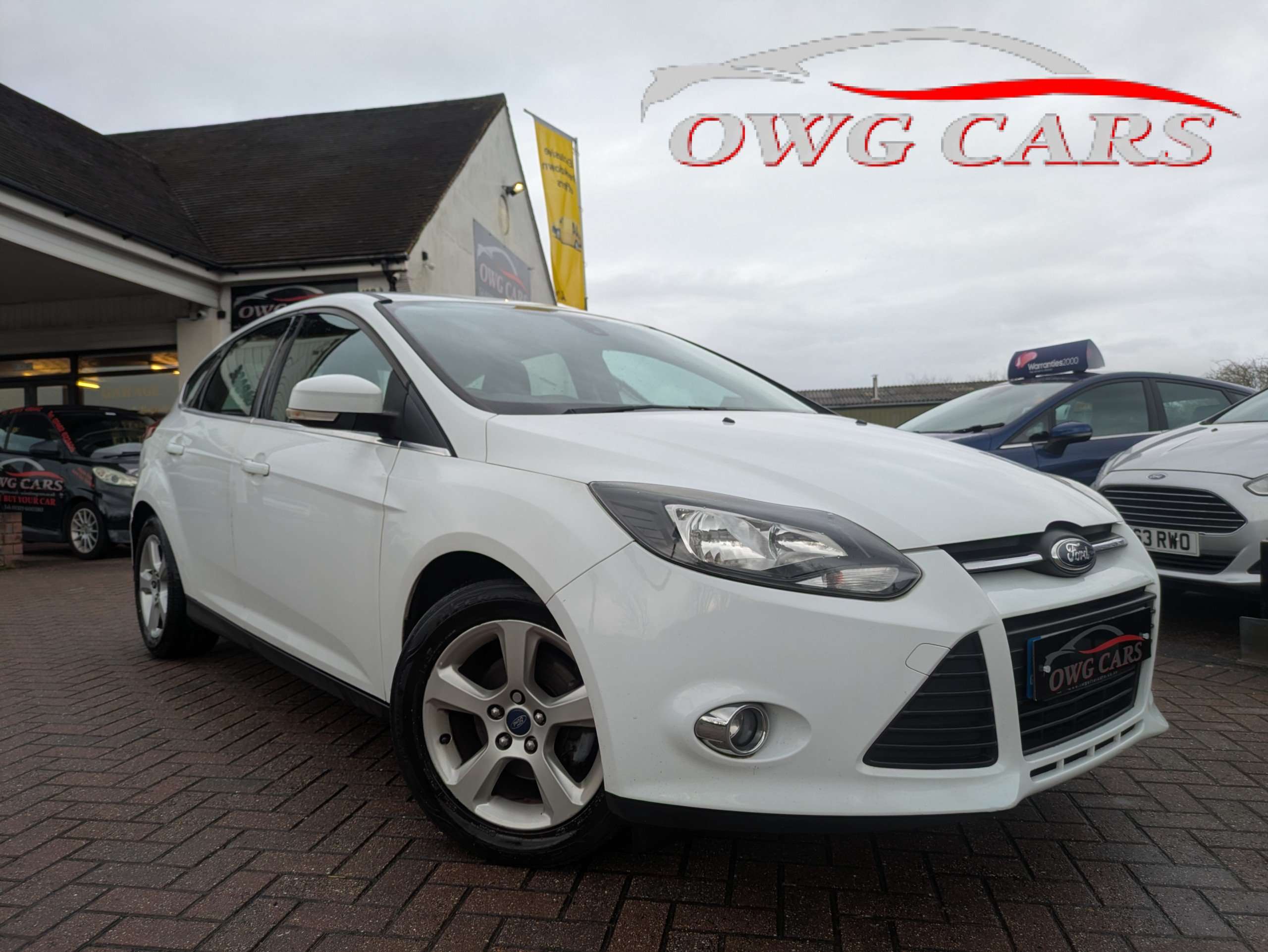 A 2014 FORD FOCUS 1.6 TDCi Zetec Navigator Hatchback 5dr Diesel Manual Euro 5 (s/s) (115 ps) A 2014 FORD FOCUS 1.6 TDCi Zetec Navigator Hatchback 5dr Diesel Manual Euro 5 (s/s) (115 ps)