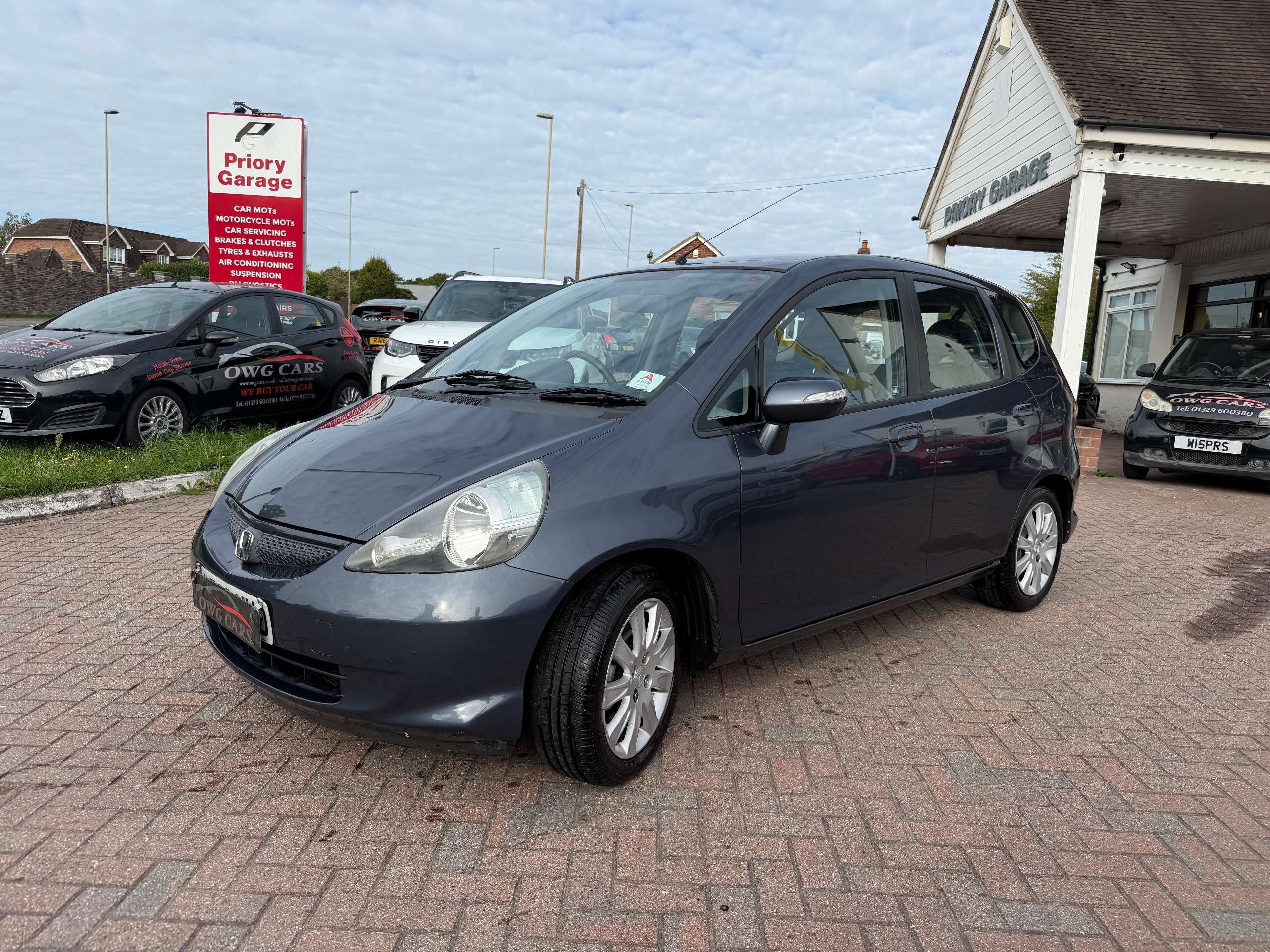 A 2008 HONDA JAZZ 1.4 i-DSI SE Hatchback 5dr Petrol CVT-7 (139 g/km, 82 bhp) A 2008 HONDA JAZZ 1.4 i-DSI SE Hatchback 5dr Petrol CVT-7 (139 g/km, 82 bhp)