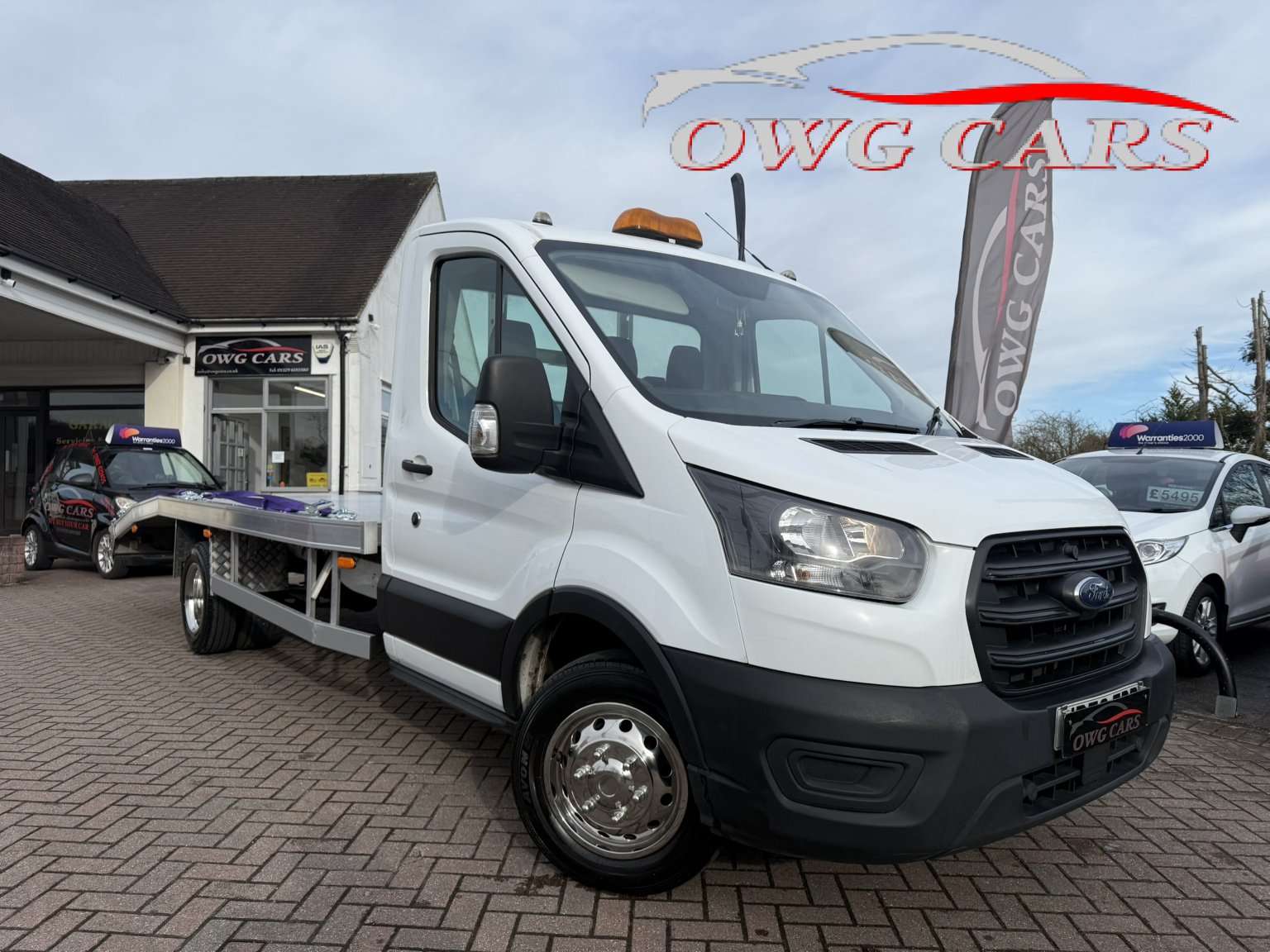A 2021 FORD TRANSIT 2.0 350 EcoBlue Leader Chassis Cab 2dr Diesel Manual RWD L3 Euro 6 (s/s) (130 ps) A 2021 FORD TRANSIT 2.0 350 EcoBlue Leader Chassis Cab 2dr Diesel Manual RWD L3 Euro 6 (s/s) (130 ps)