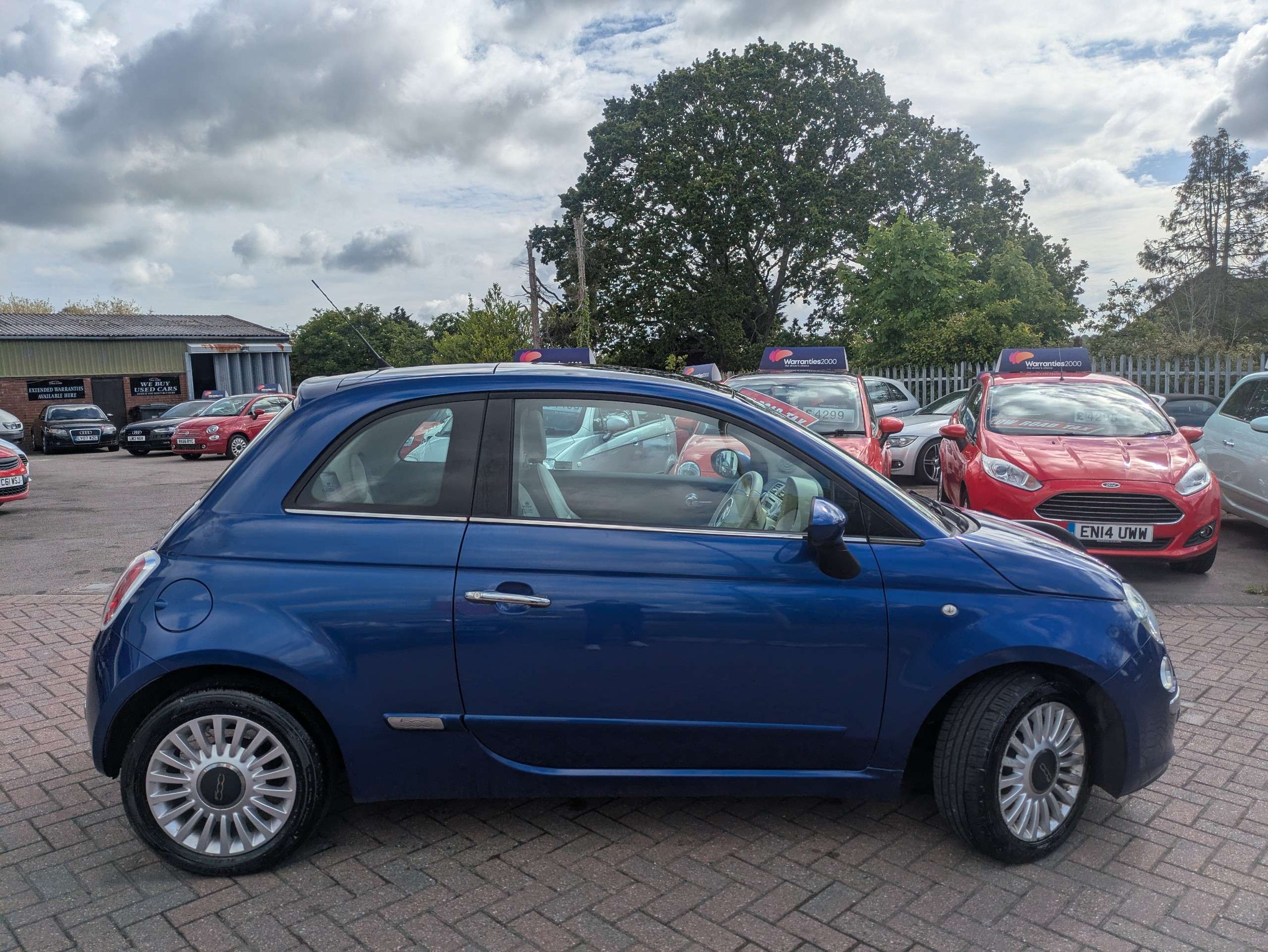 2010 FIAT 500 2010 FIAT 500