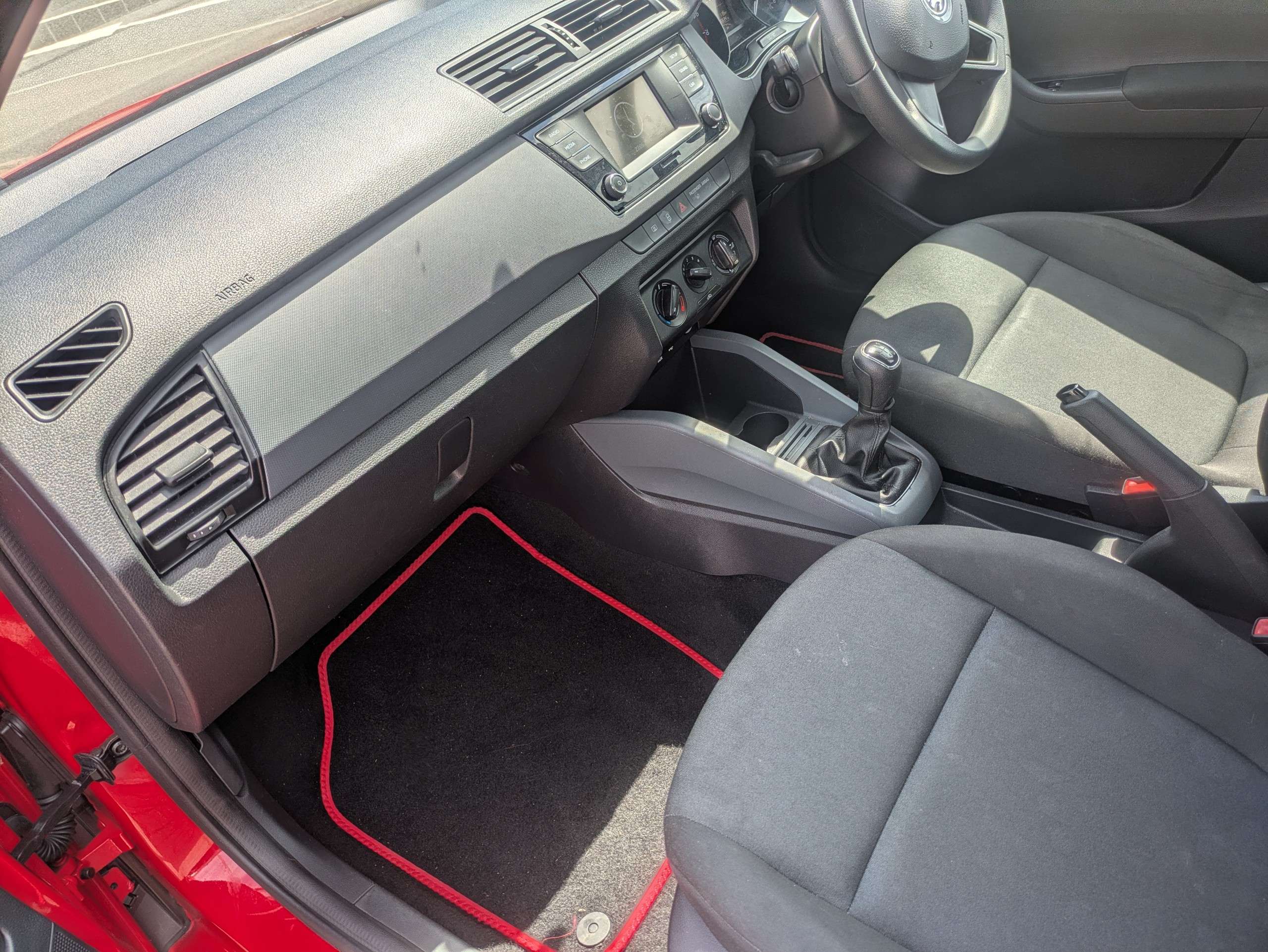 2017 SKODA FABIA 2017 SKODA FABIA