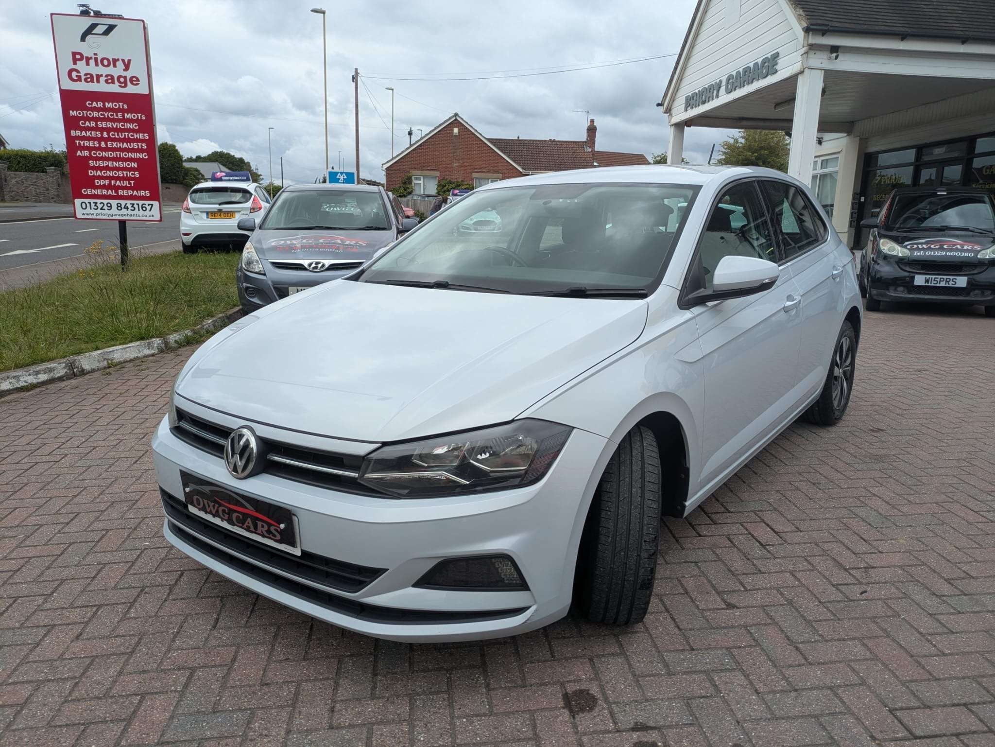 A 2018 VOLKSWAGEN POLO 1.0 SE Hatchback 5dr Petrol Manual Euro 6 (s/s) (65 ps) A 2018 VOLKSWAGEN POLO 1.0 SE Hatchback 5dr Petrol Manual Euro 6 (s/s) (65 ps)