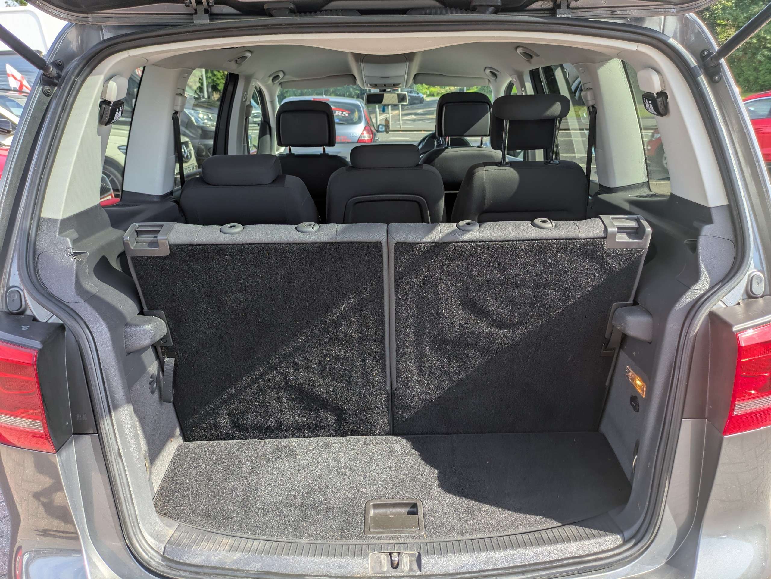 2014 VOLKSWAGEN TOURAN 2014 VOLKSWAGEN TOURAN