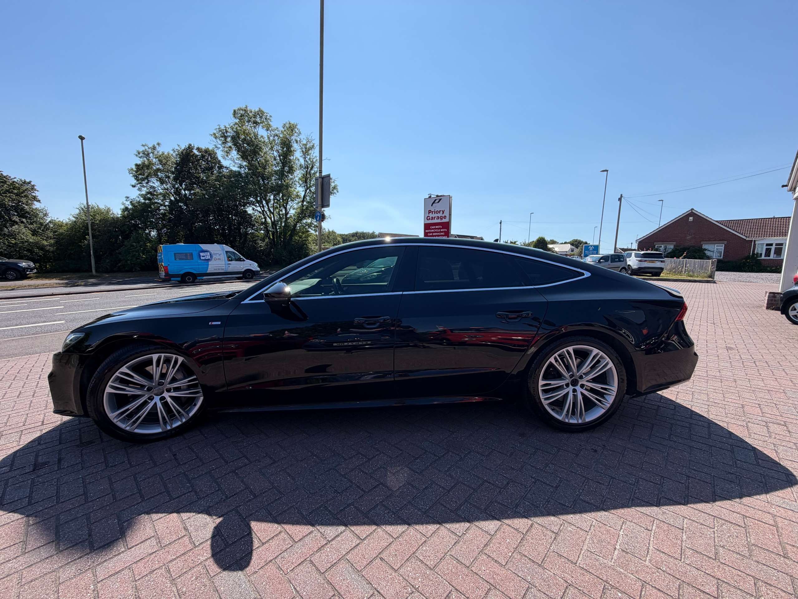 A 2018 AUDI A7 3.0 TDI V6 50 S line Sportback 5dr Diesel Tiptronic quattro Euro 6 (s/s) (286 ps) A 2018 AUDI A7 3.0 TDI V6 50 S line Sportback 5dr Diesel Tiptronic quattro Euro 6 (s/s) (286 ps)