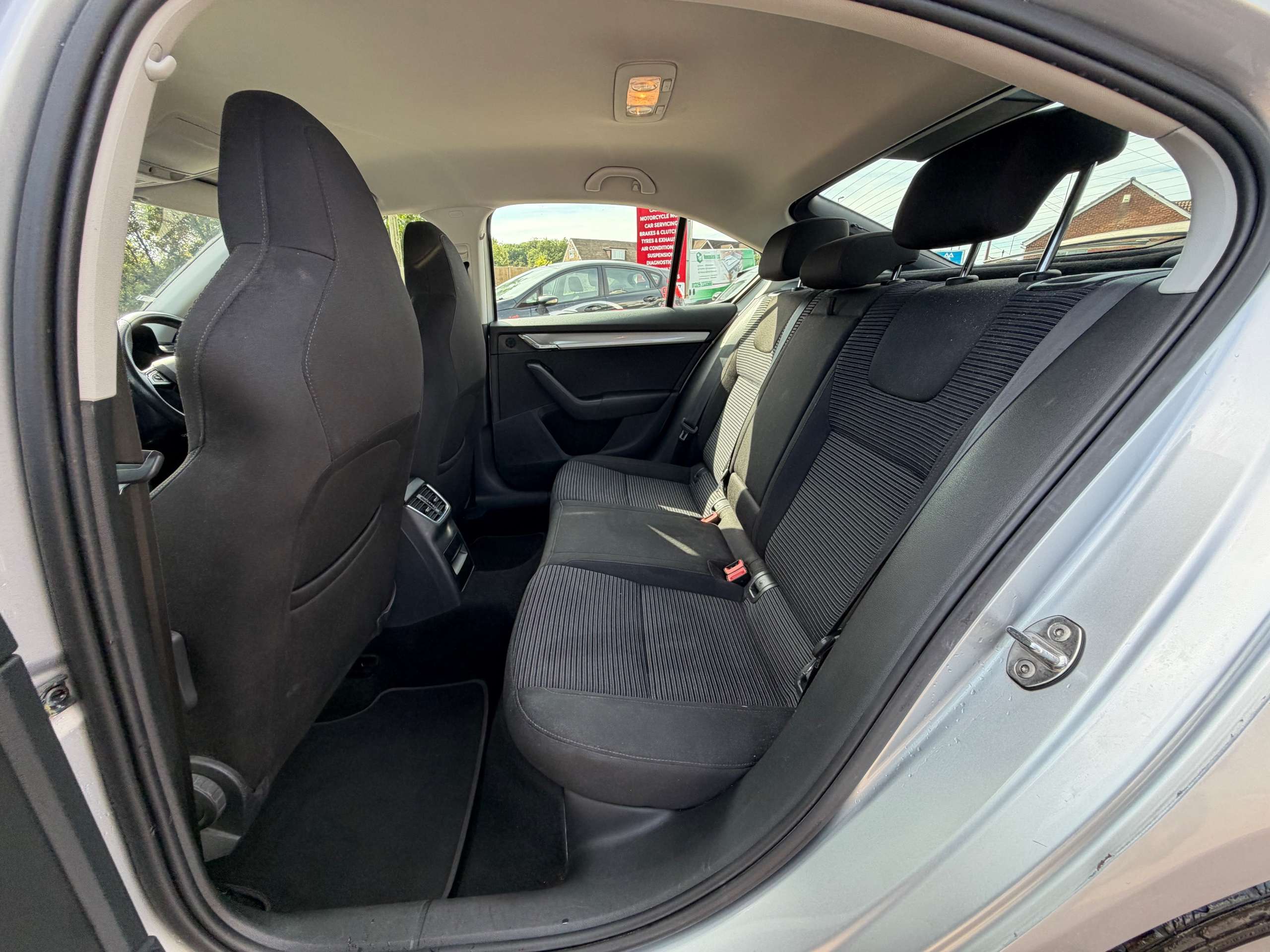 2016 SKODA OCTAVIA 2016 SKODA OCTAVIA