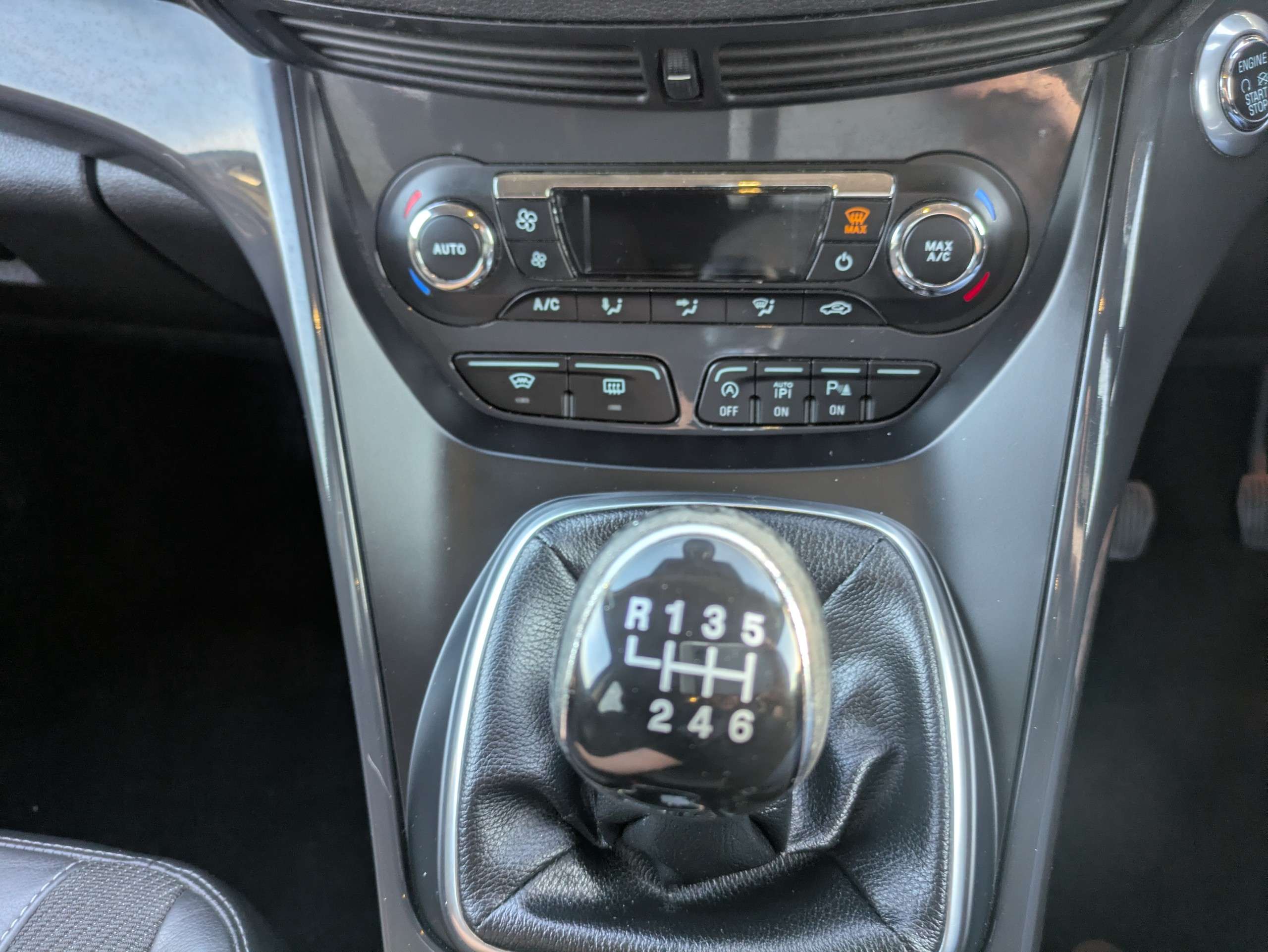 2015 FORD KUGA 2015 FORD KUGA