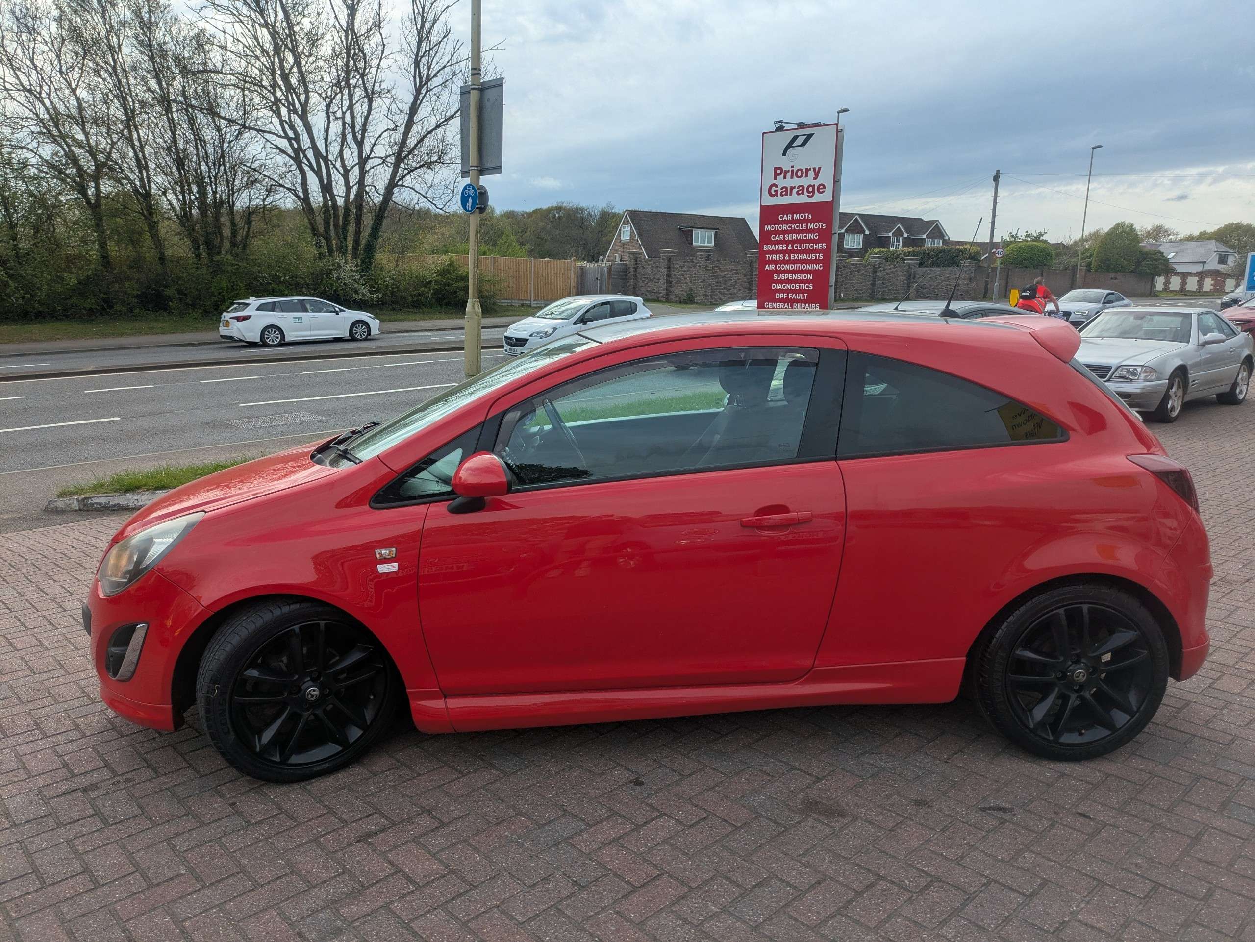 A 2011 VAUXHALL CORSA 1.2i 16v Limited Edition Hatchback 3dr Petrol Manual (a/c) (124 g/km, 84 bhp) A 2011 VAUXHALL CORSA 1.2i 16v Limited Edition Hatchback 3dr Petrol Manual (a/c) (124 g/km, 84 bhp)