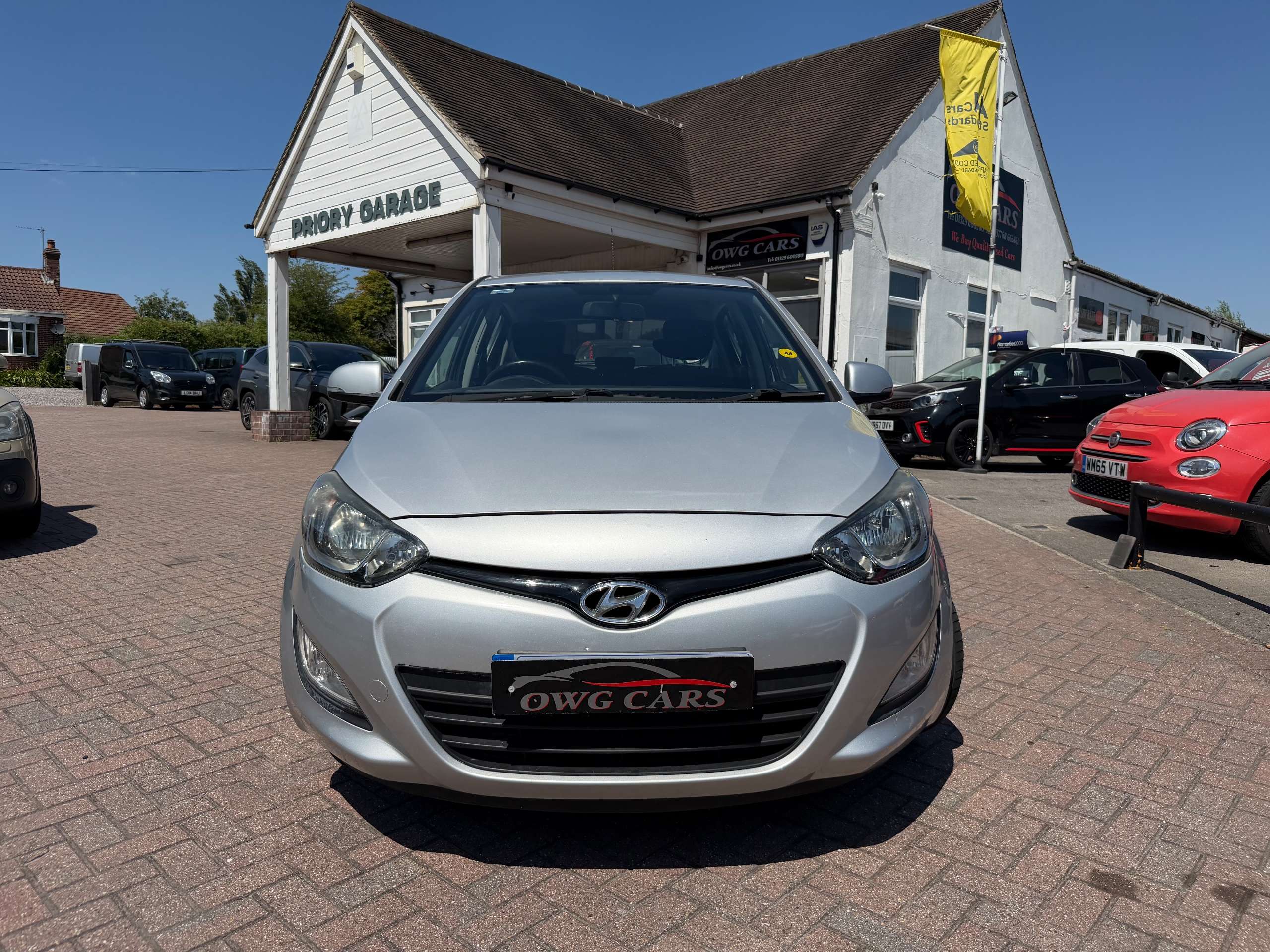 A 2012 HYUNDAI I20 1.4 Active Hatchback 5dr Petrol Manual Euro 5 (100 ps) A 2012 HYUNDAI I20 1.4 Active Hatchback 5dr Petrol Manual Euro 5 (100 ps)
