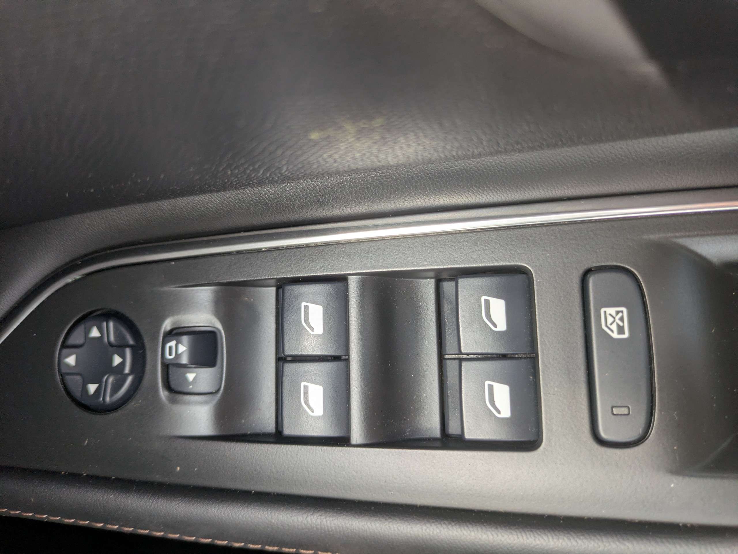 2017 PEUGEOT 3008 2017 PEUGEOT 3008