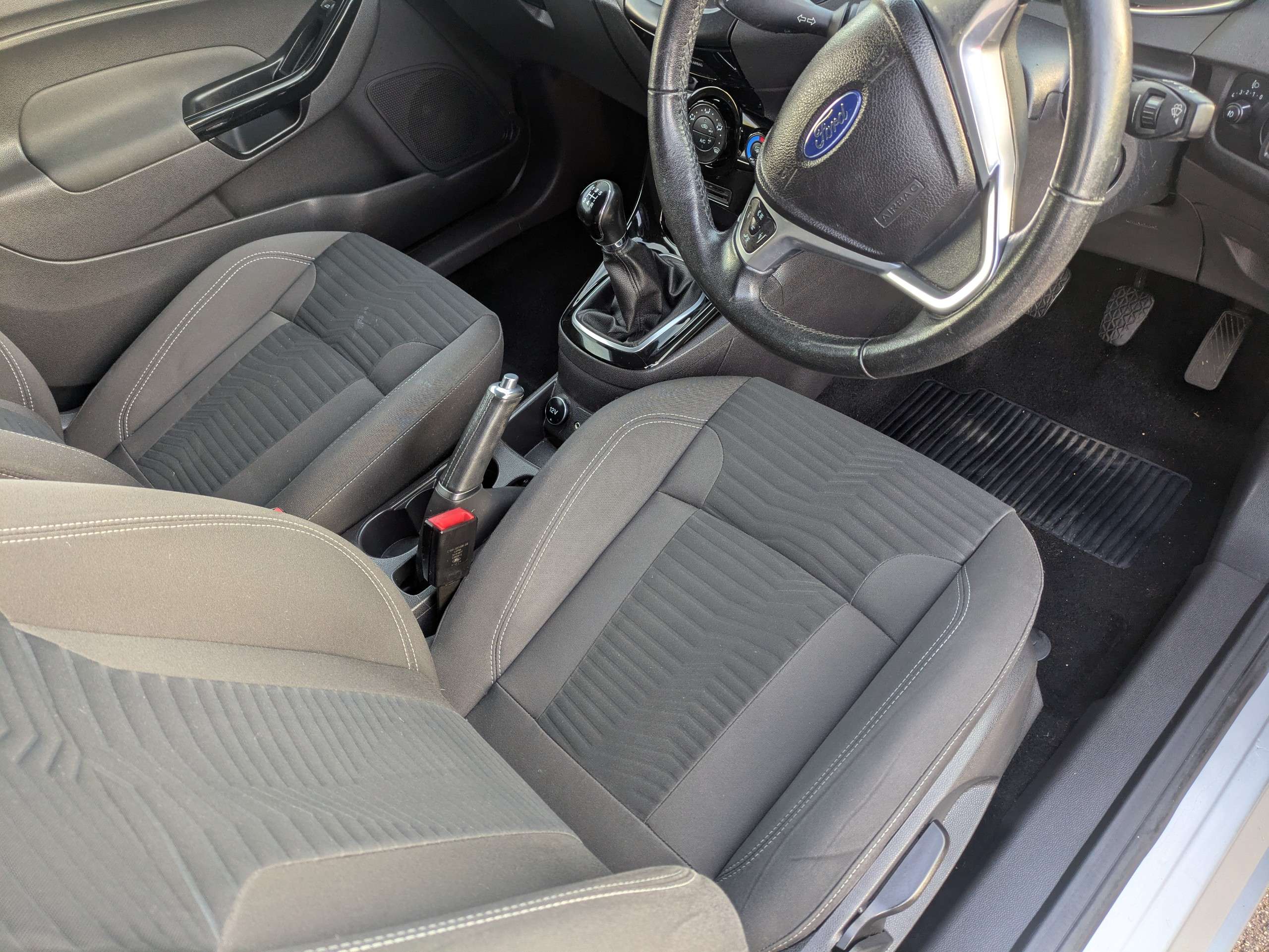 2013 FORD FIESTA 2013 FORD FIESTA