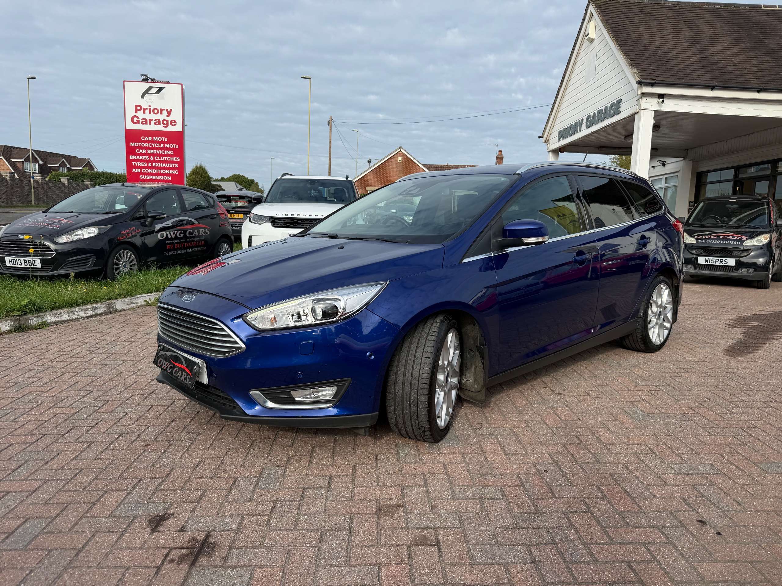A 2017 FORD FOCUS 1.0T EcoBoost Titanium X Estate 5dr Petrol Manual Euro 6 (s/s) (125 ps) A 2017 FORD FOCUS 1.0T EcoBoost Titanium X Estate 5dr Petrol Manual Euro 6 (s/s) (125 ps)