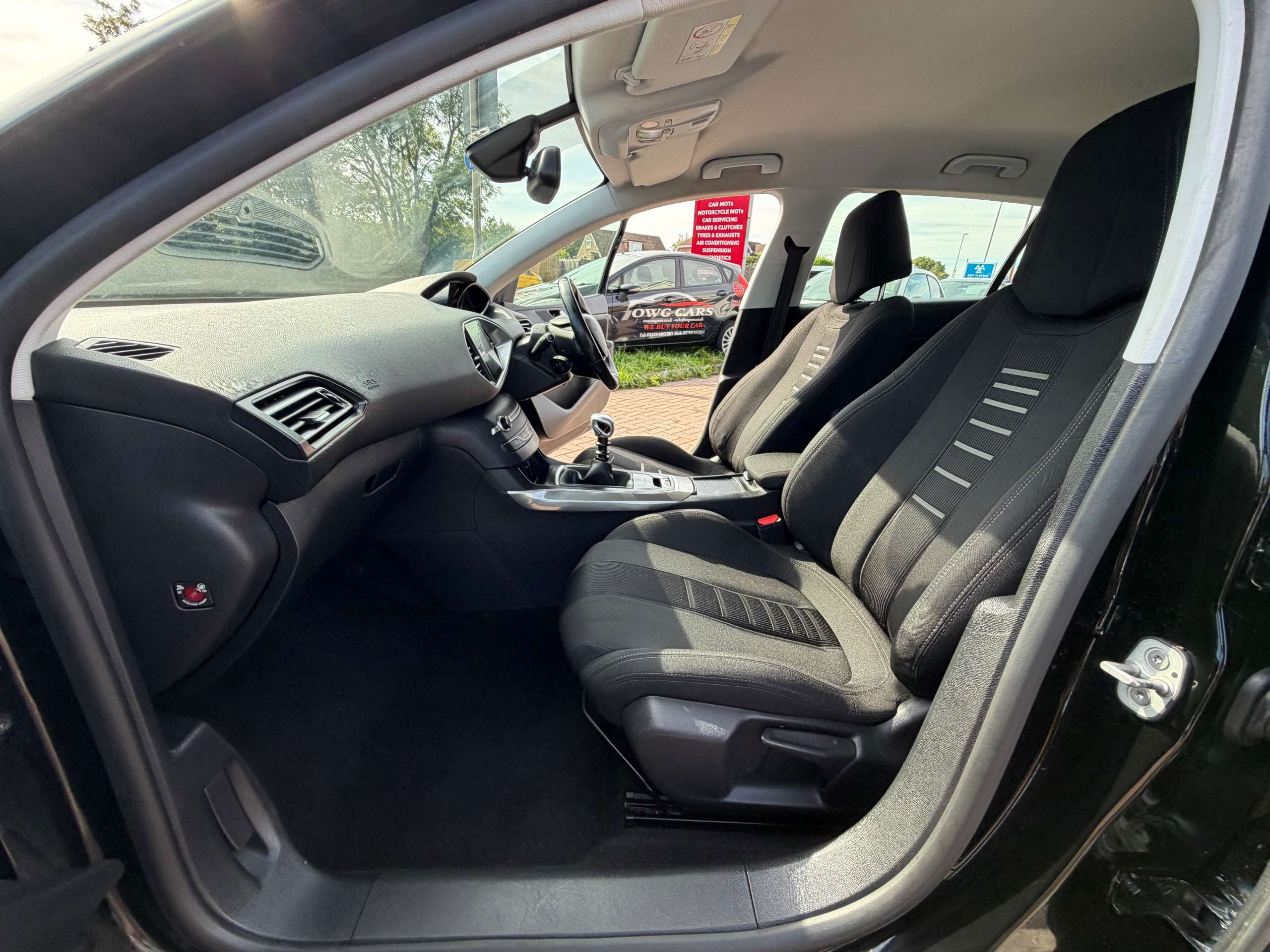 2014 PEUGEOT 308 2014 PEUGEOT 308