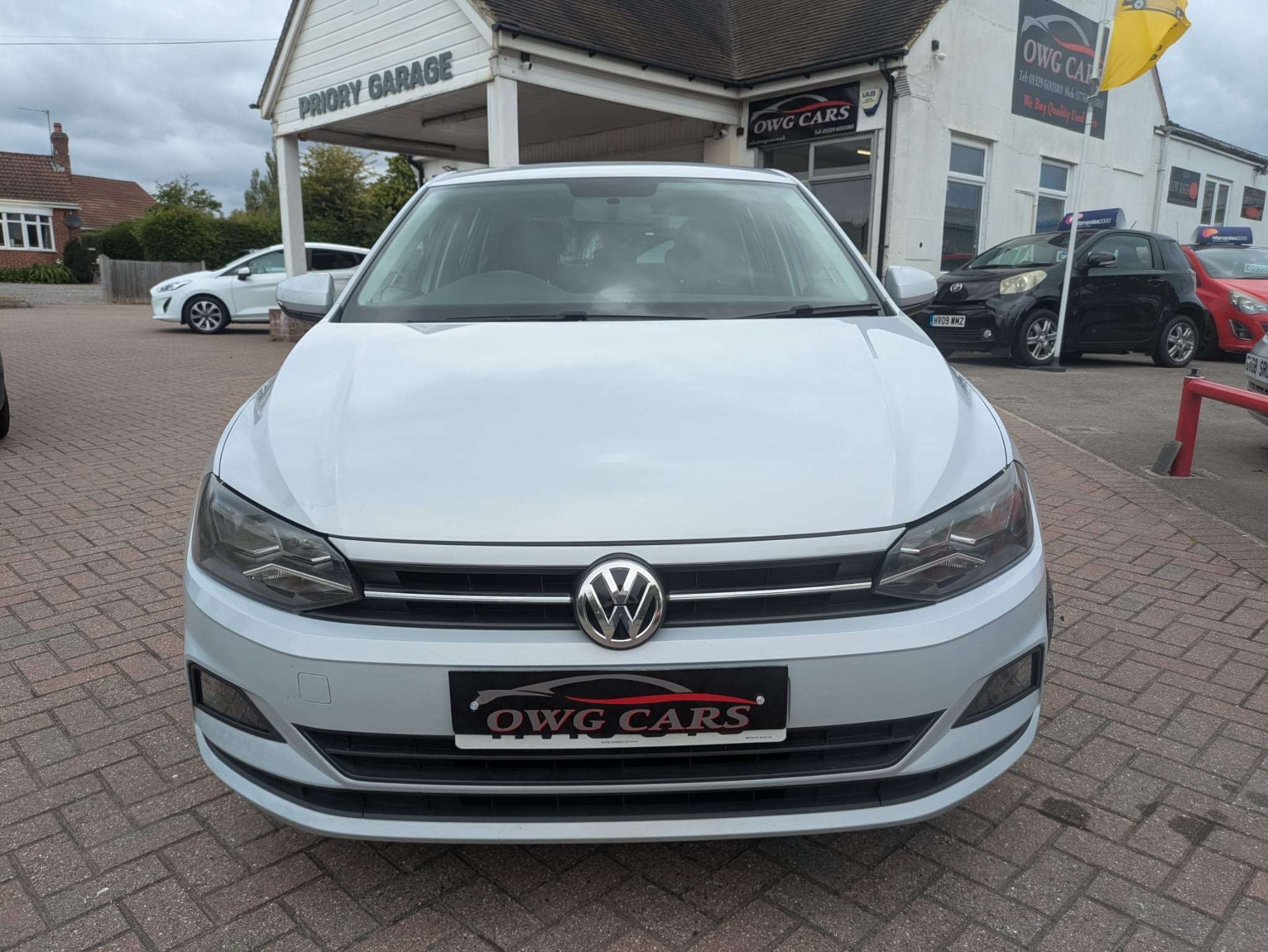 A 2018 VOLKSWAGEN POLO 1.0 SE Hatchback 5dr Petrol Manual Euro 6 (s/s) (65 ps) A 2018 VOLKSWAGEN POLO 1.0 SE Hatchback 5dr Petrol Manual Euro 6 (s/s) (65 ps)