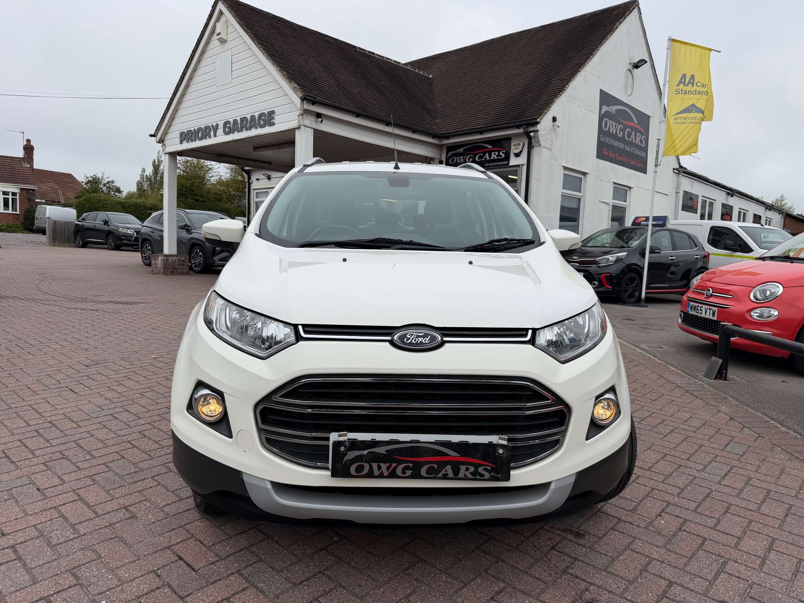 A 2017 FORD ECOSPORT 1.5 Titanium SUV 5dr Petrol Powershift 2WD Euro 5 (112 ps) A 2017 FORD ECOSPORT 1.5 Titanium SUV 5dr Petrol Powershift 2WD Euro 5 (112 ps)